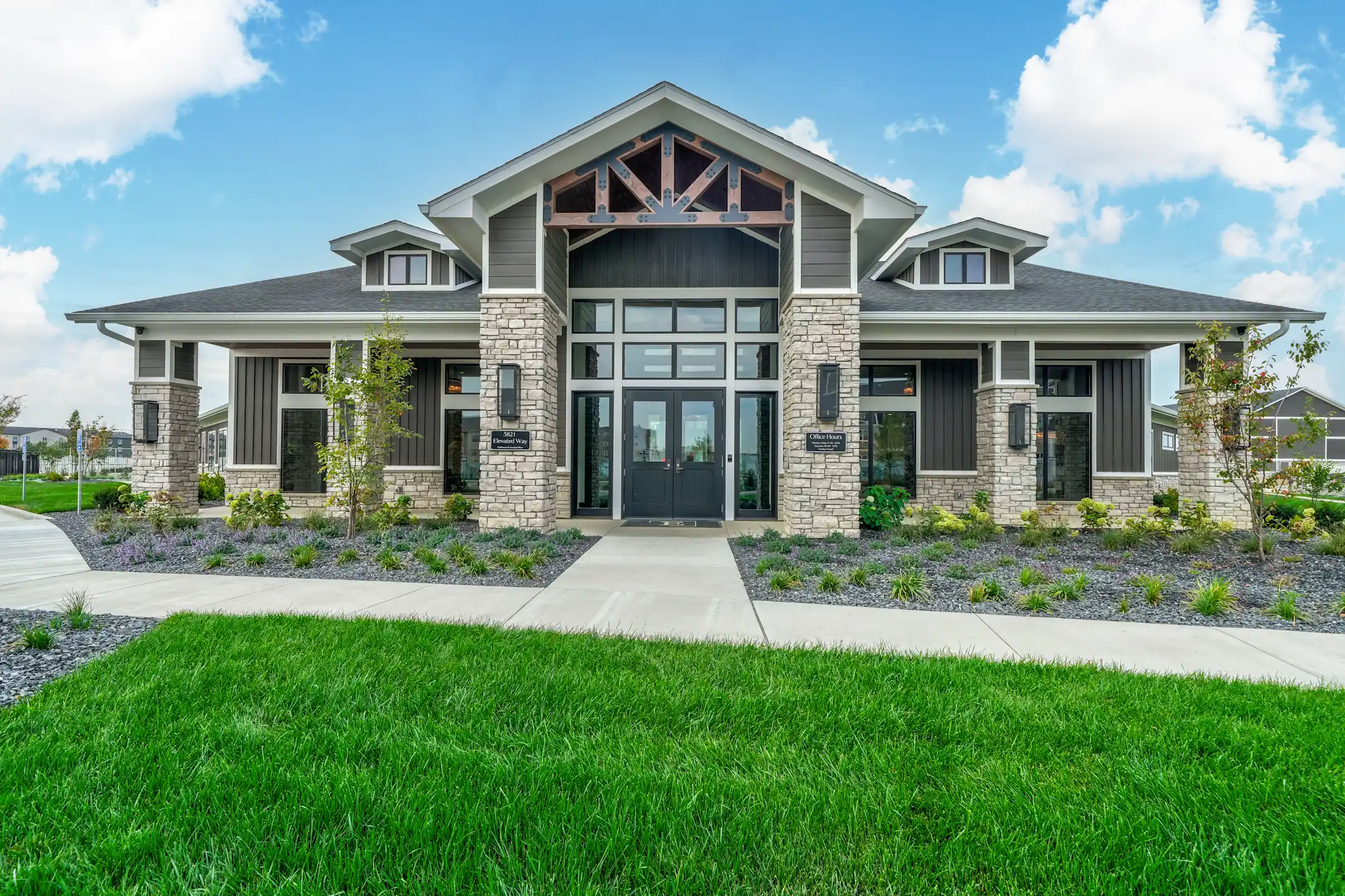 The E 5821 Elevated Way Whitestown, IN Apartments for Rent Rent.