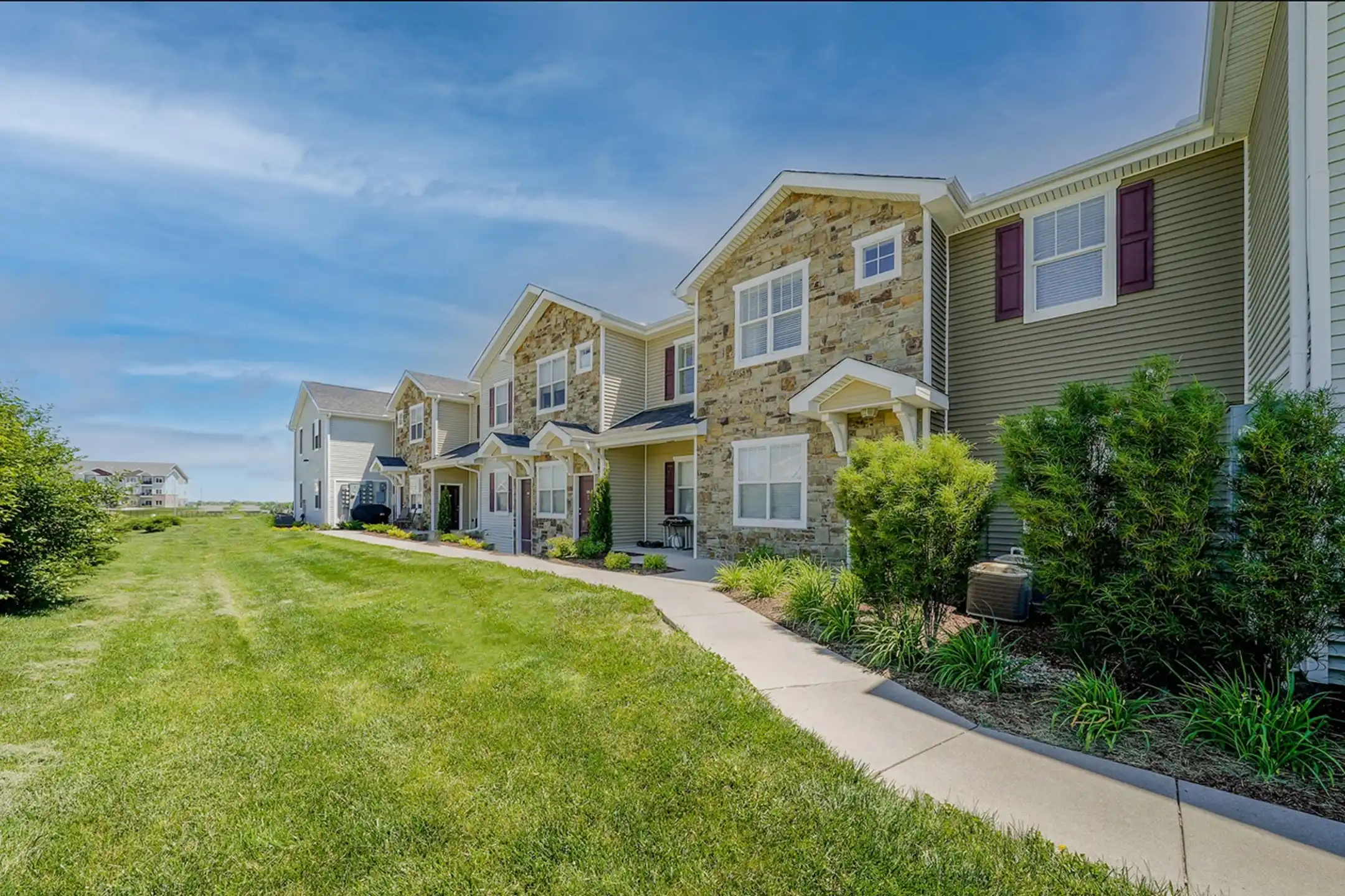 The Lodge at Heritage Lakes Apartments Lincoln, NE 68526