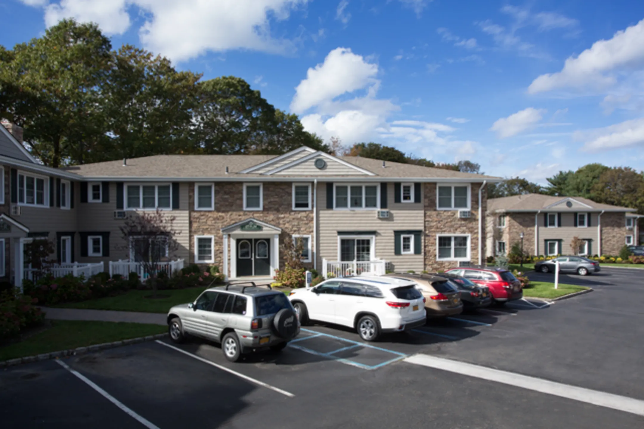 Fairfield at Port Jefferson Apartments - Port Jefferson, NY 11777