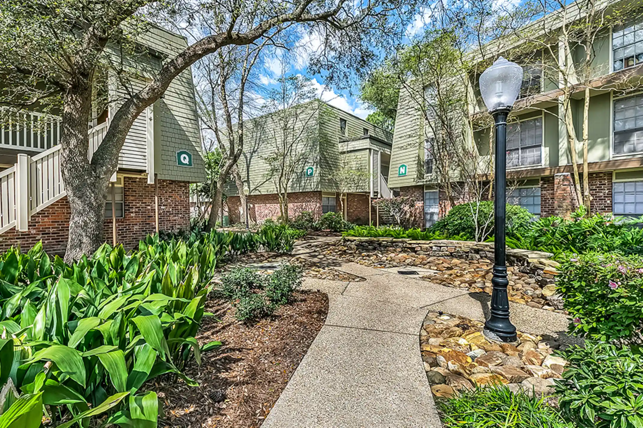 Flowergate Apartment Homes 3400 Kent Ave Metairie, LA Apartments