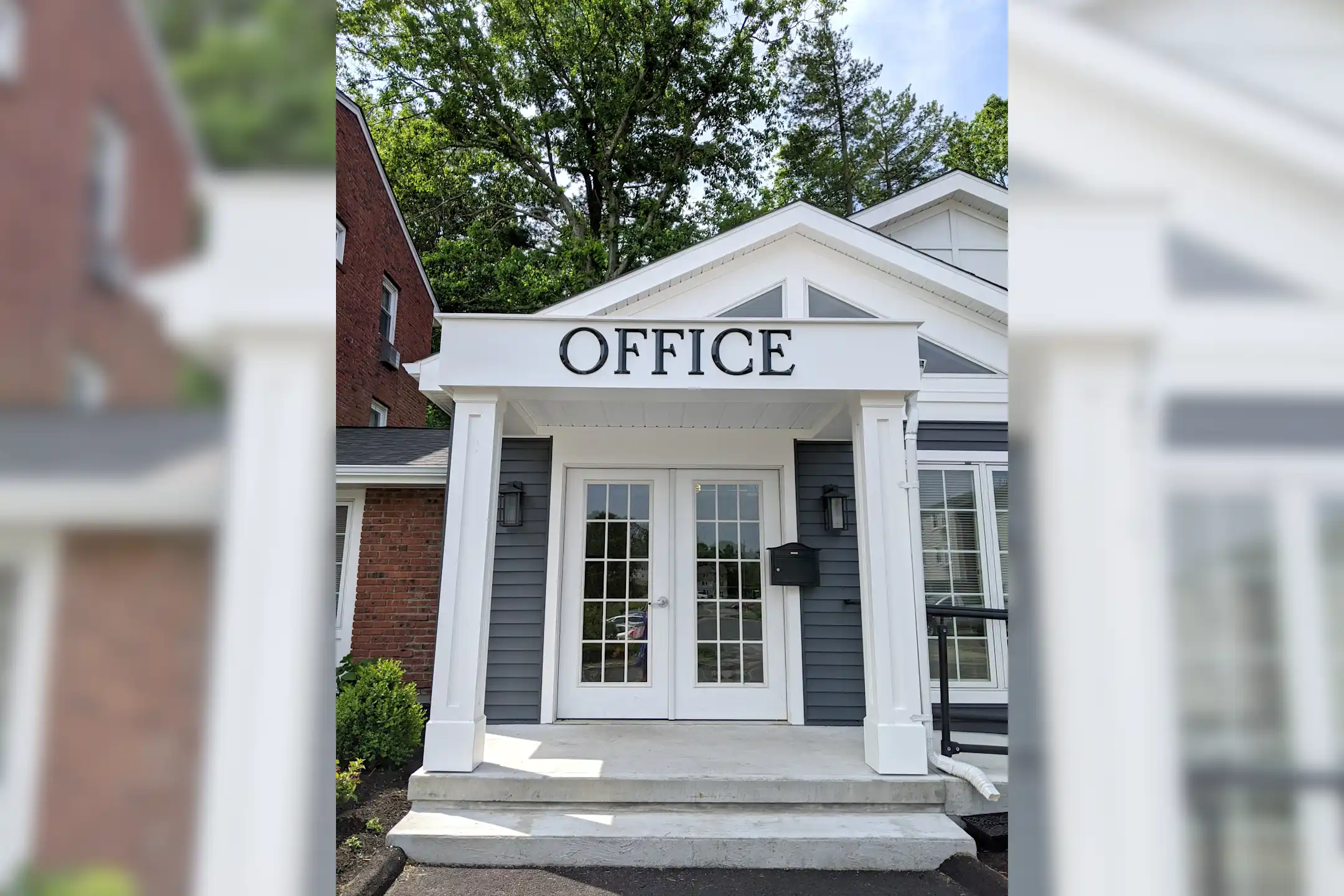 Colonial Townhouse Apartments Apartments Willimantic, CT 06226