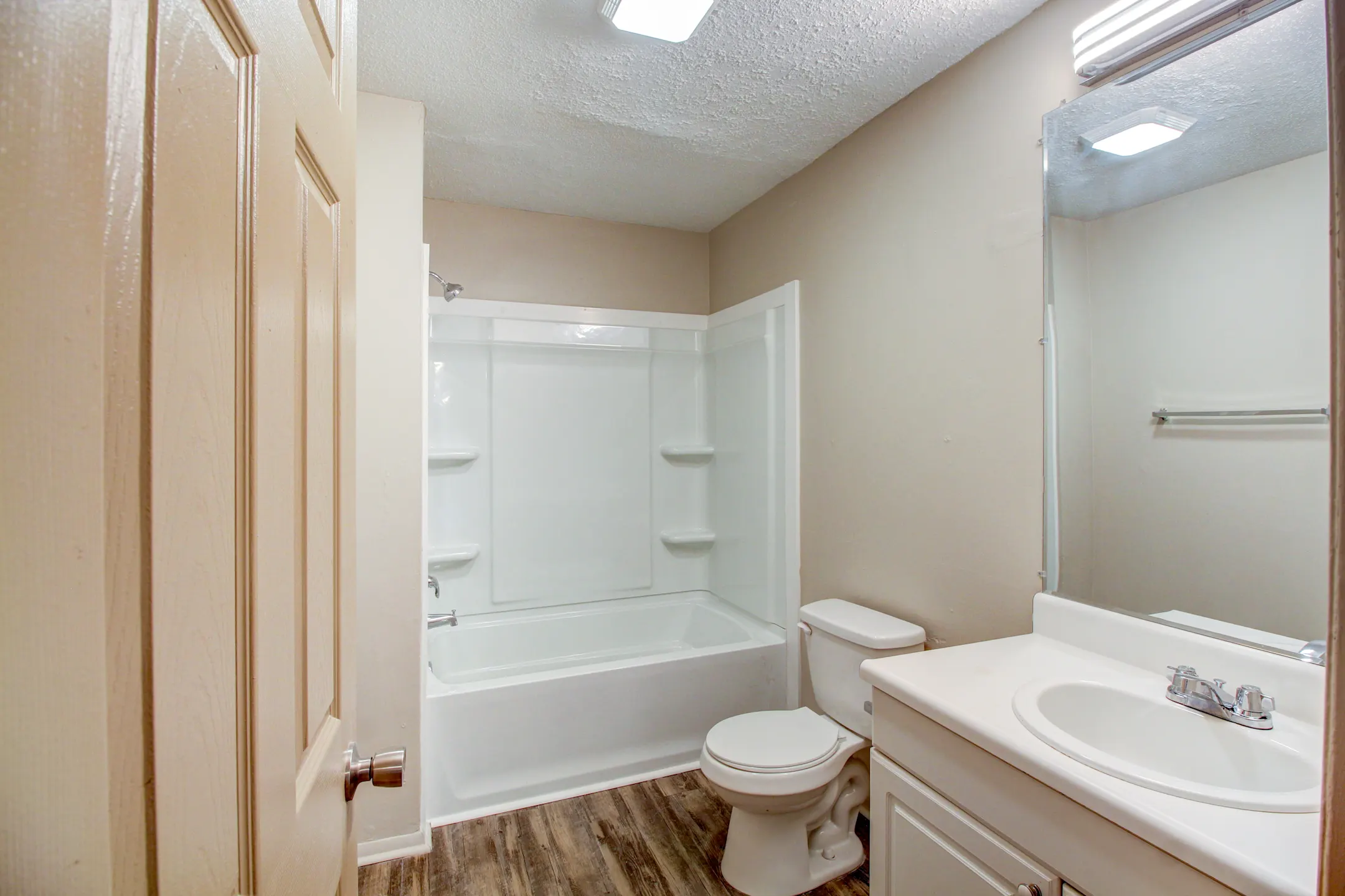 East Pointe 872 E Riverview Avenue Napoleon, OH Apartments for Rent