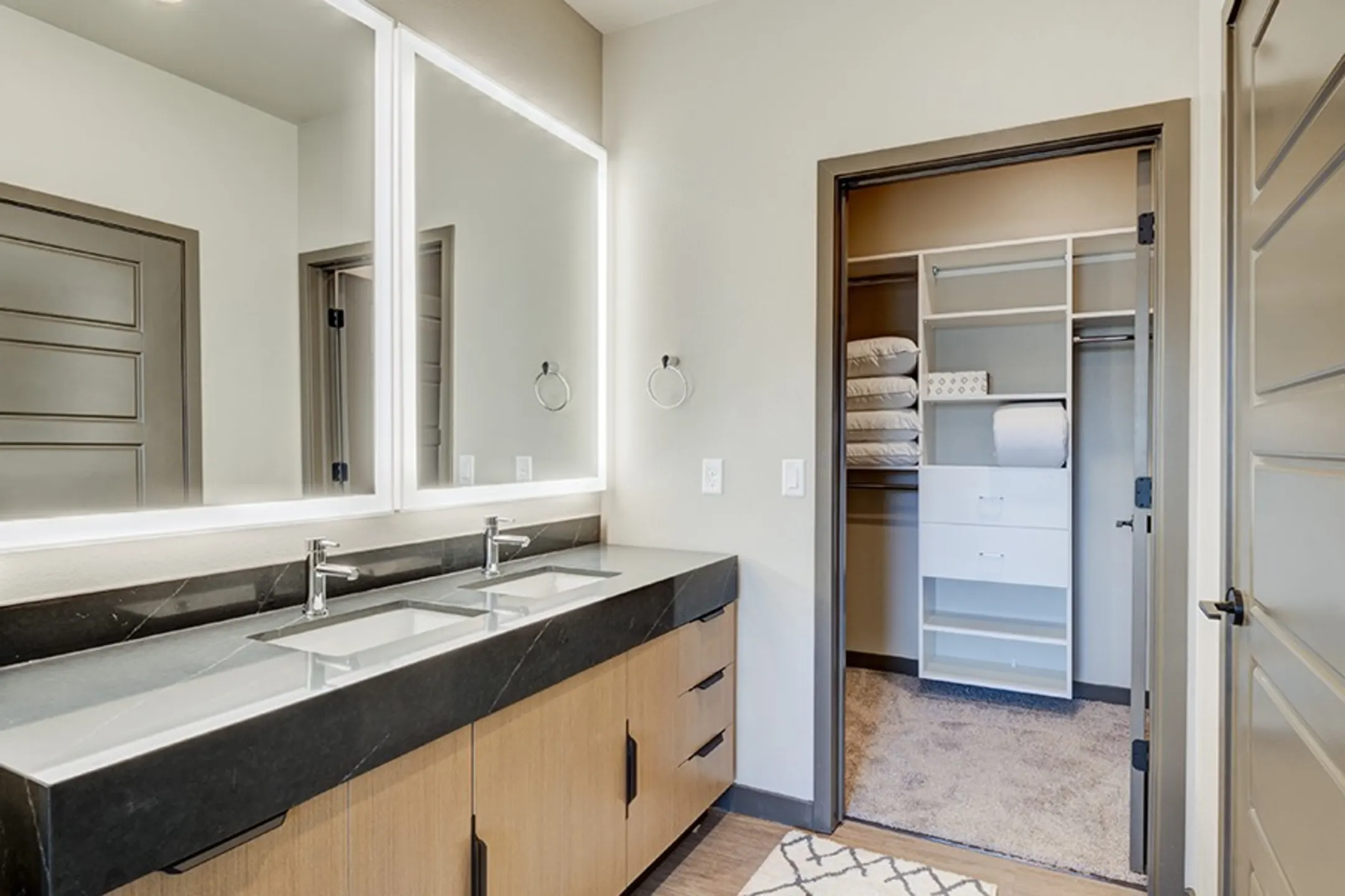 Double R Apartments Reno Nv