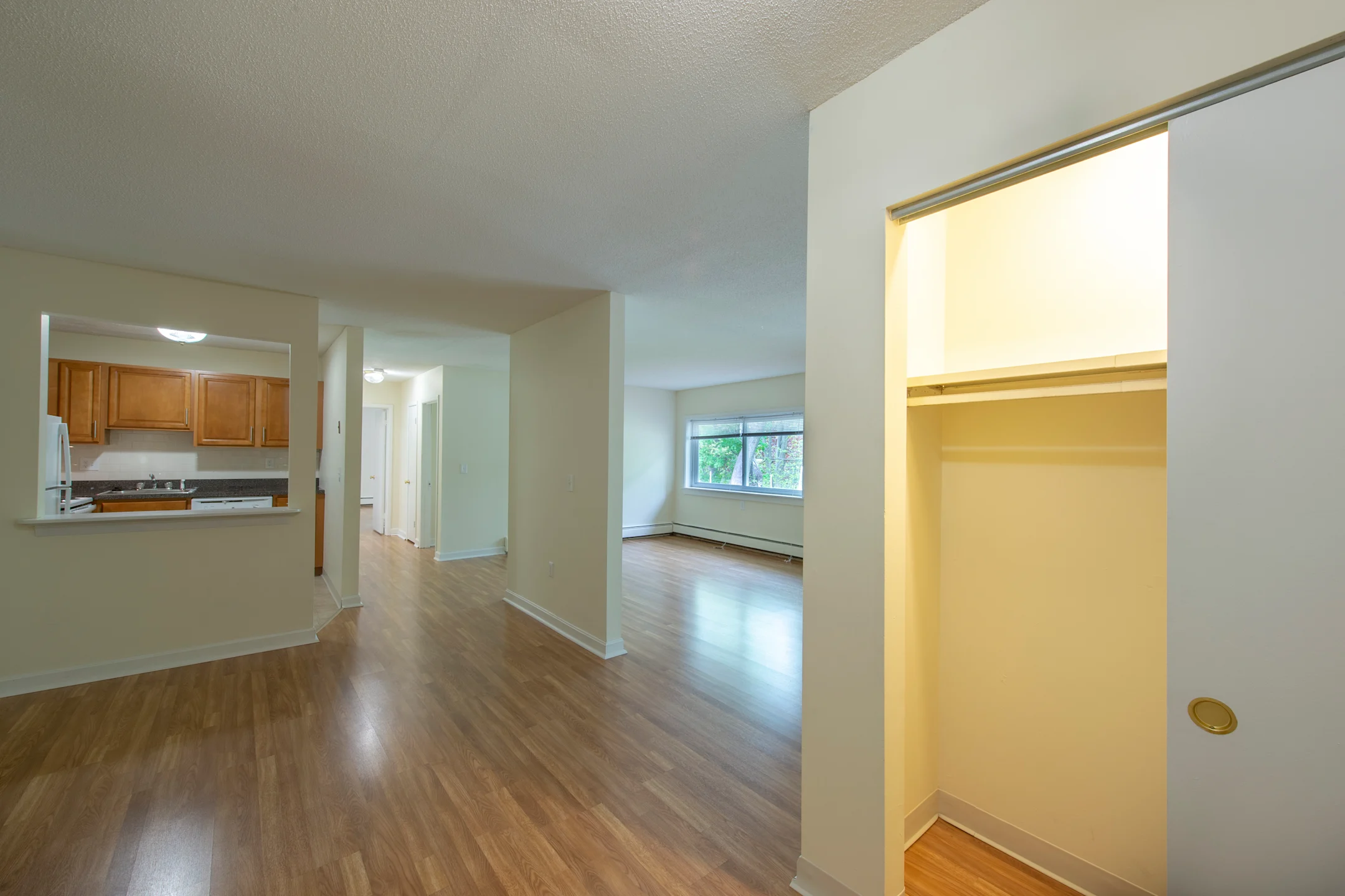 Redwood Hills Apartments Apartments Worcester, MA 01604