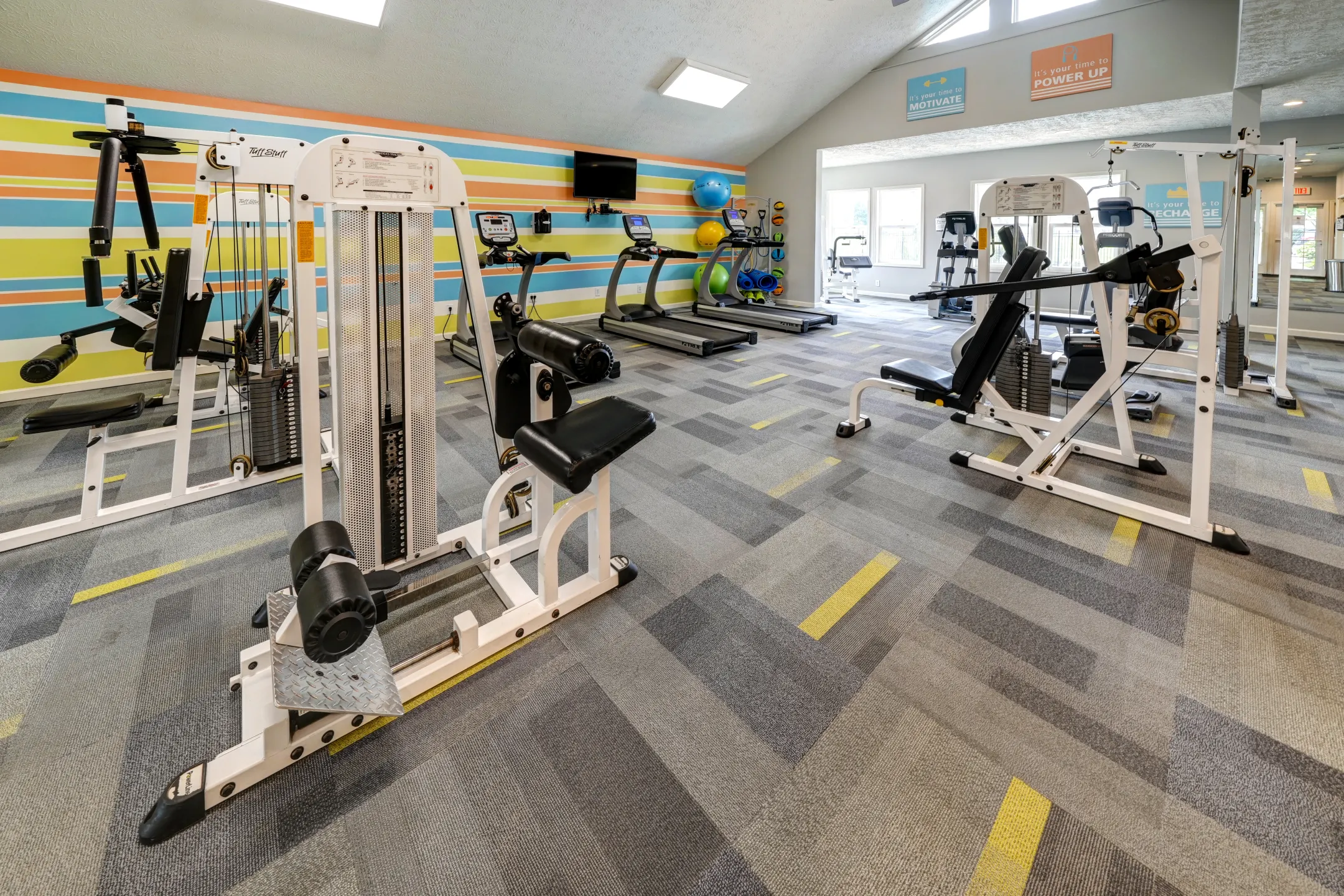 Fitness Weight Room - Lakes of Windsor - Indianapolis, IN