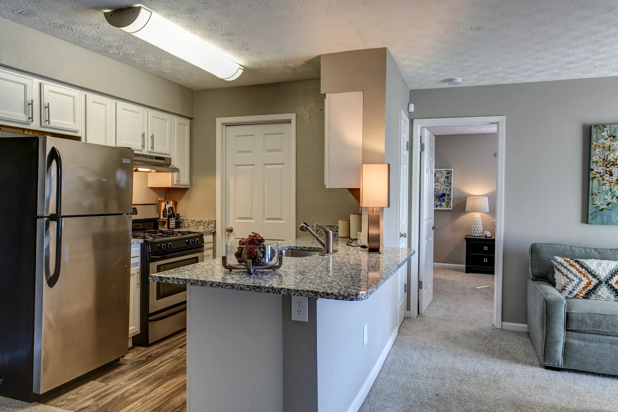 The Emerson 1600 1600 Tibarron Pkwy Se Smyrna, GA Apartments for