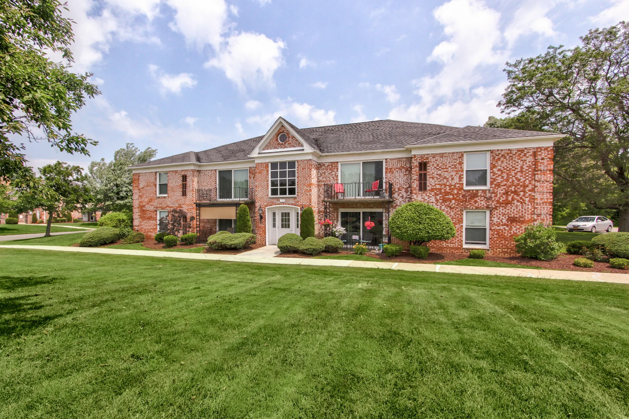 Quakertowne Apartments Apartments Orchard Park, NY 14127