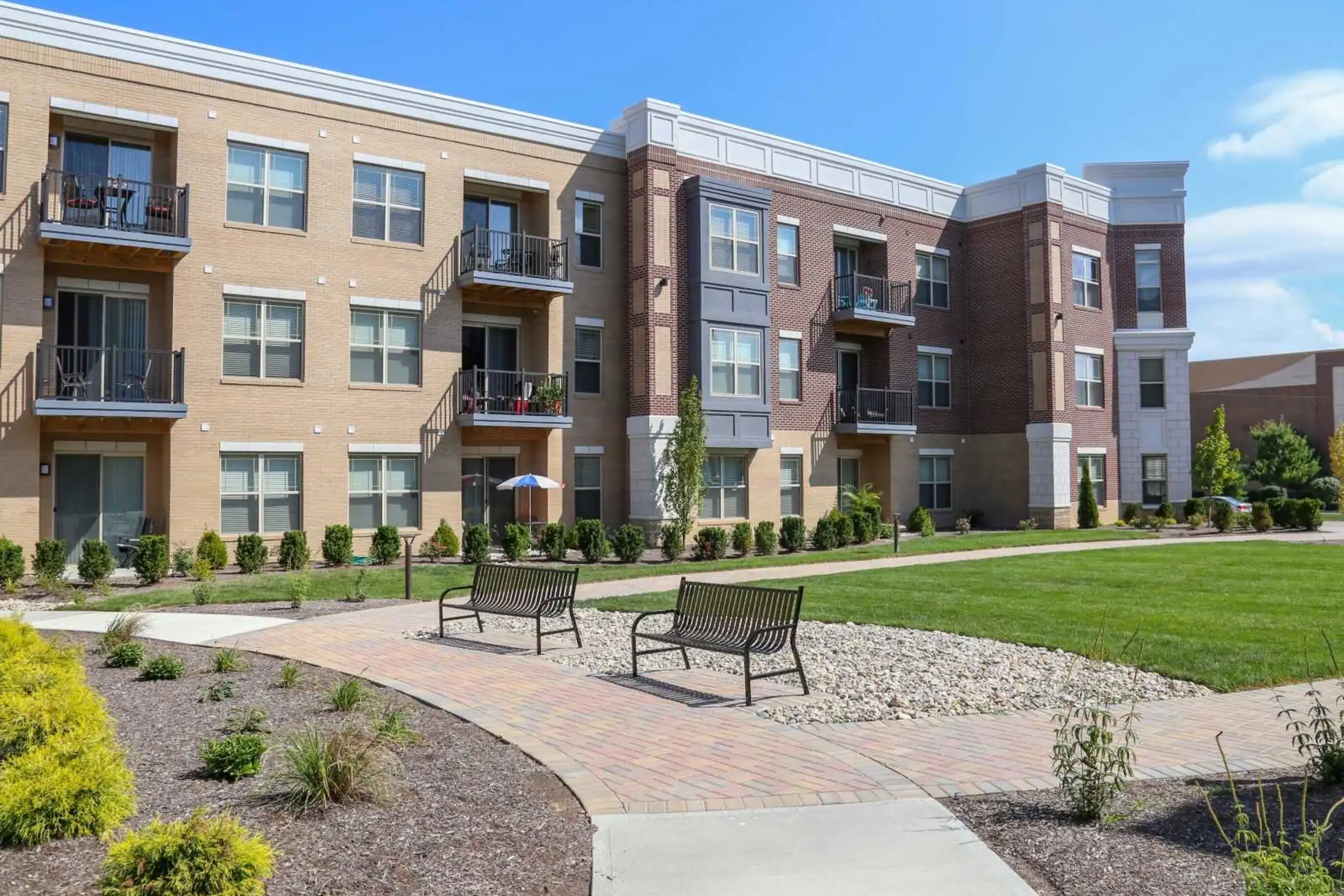 The Grandstone Apartments Mason, OH 45040