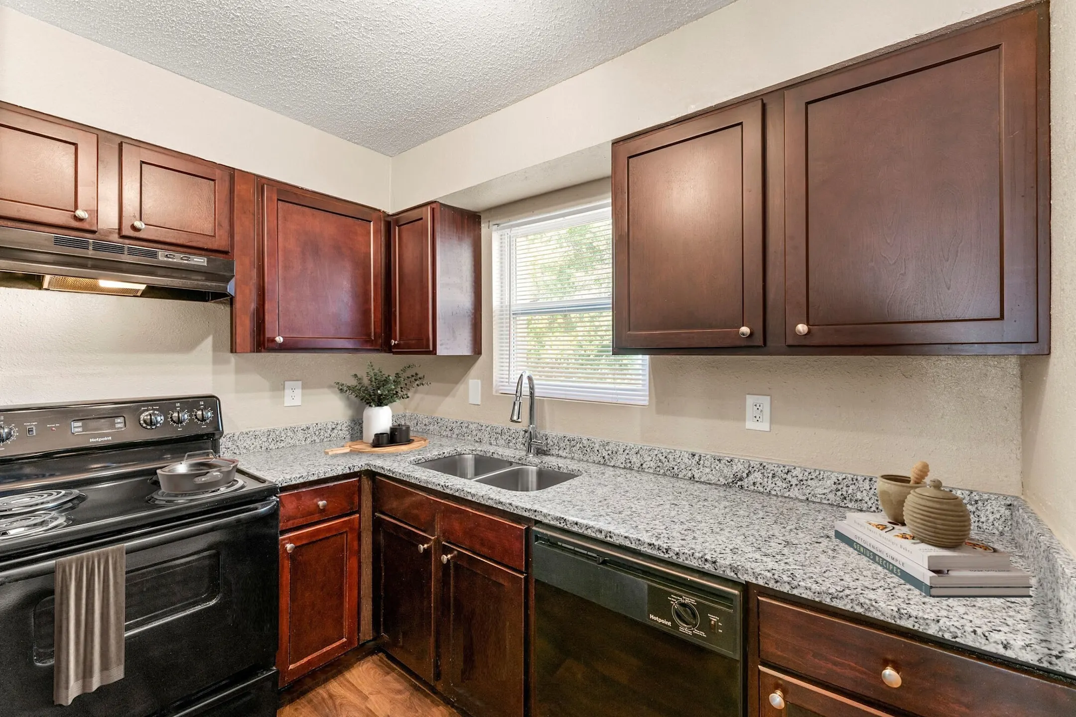 Avondale Reserve Apartment Homes 260 Northern Ave Avondale Estates