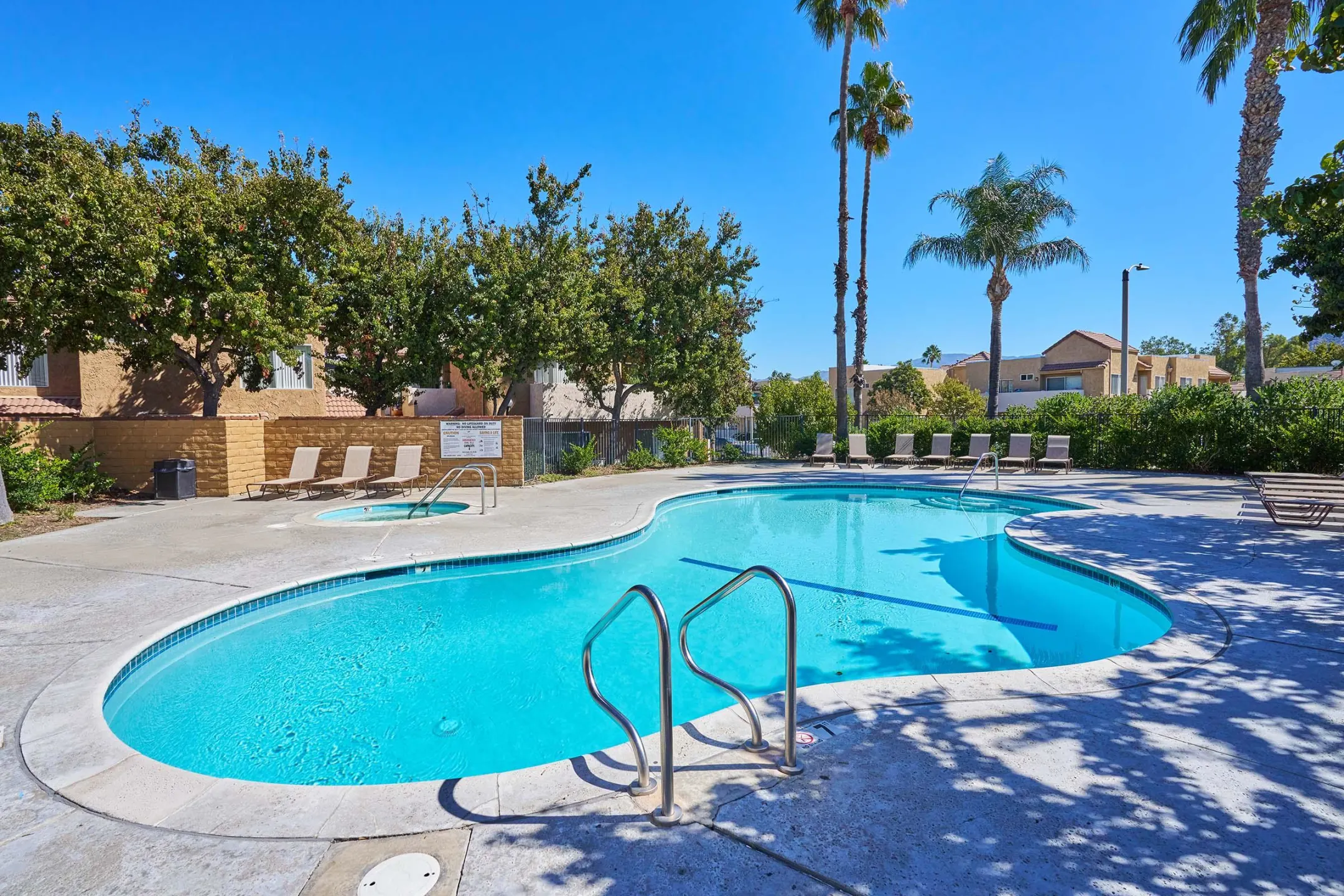 Park Sierra Apartments - Canyon Country, CA 91387