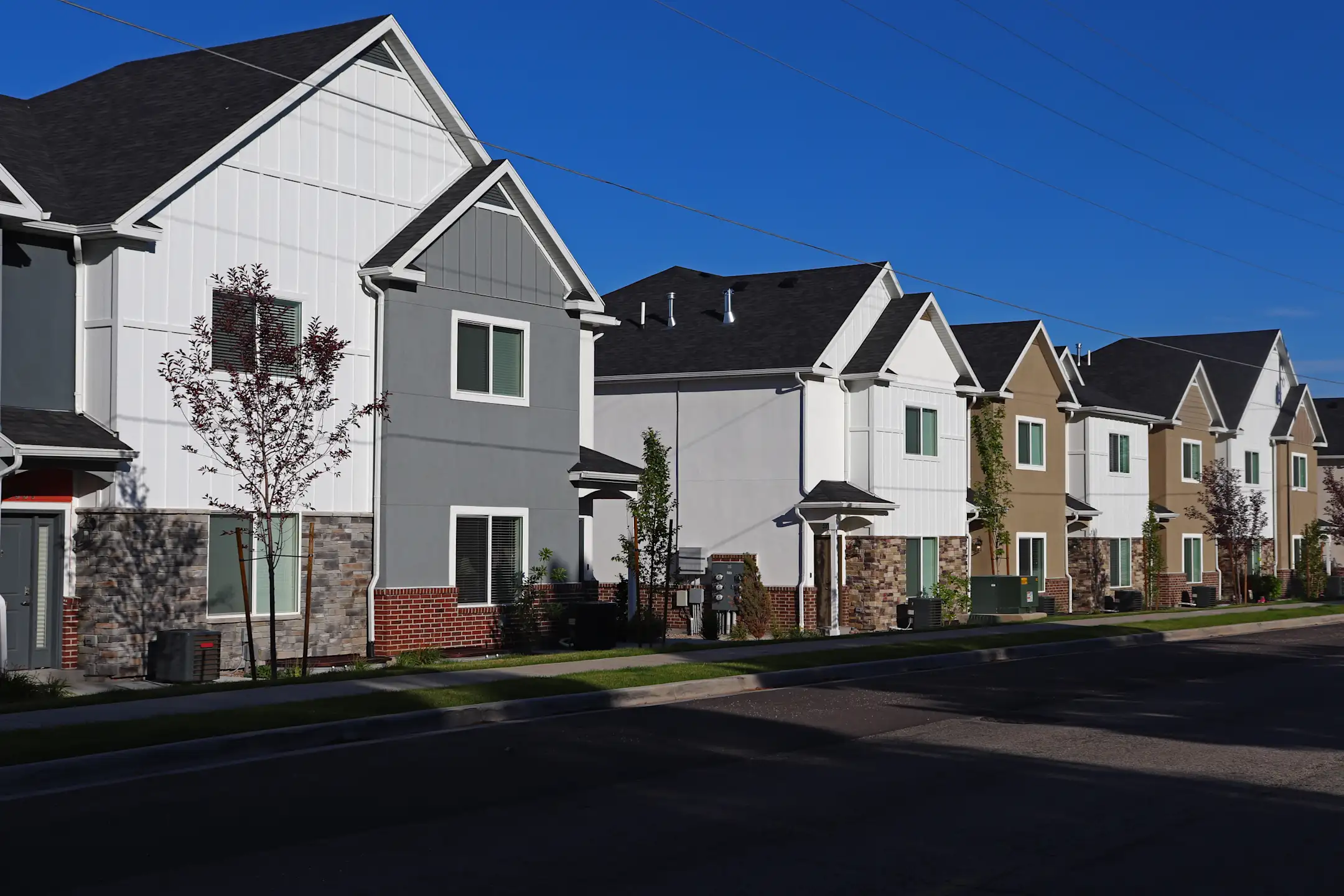 Building - Season on Skyline - South Ogden, UT