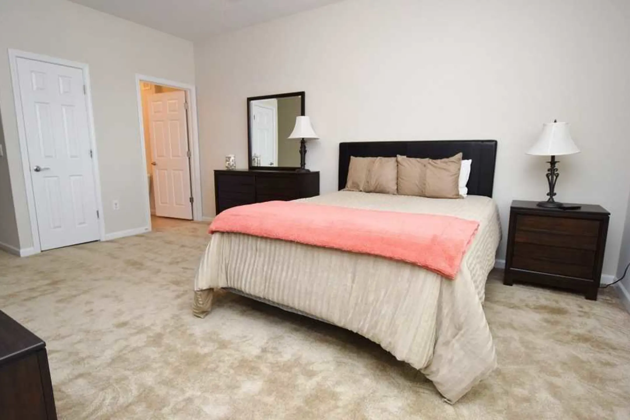 Bedroom - Bridgeway Apartments and Townhomes - Lafayette, LA