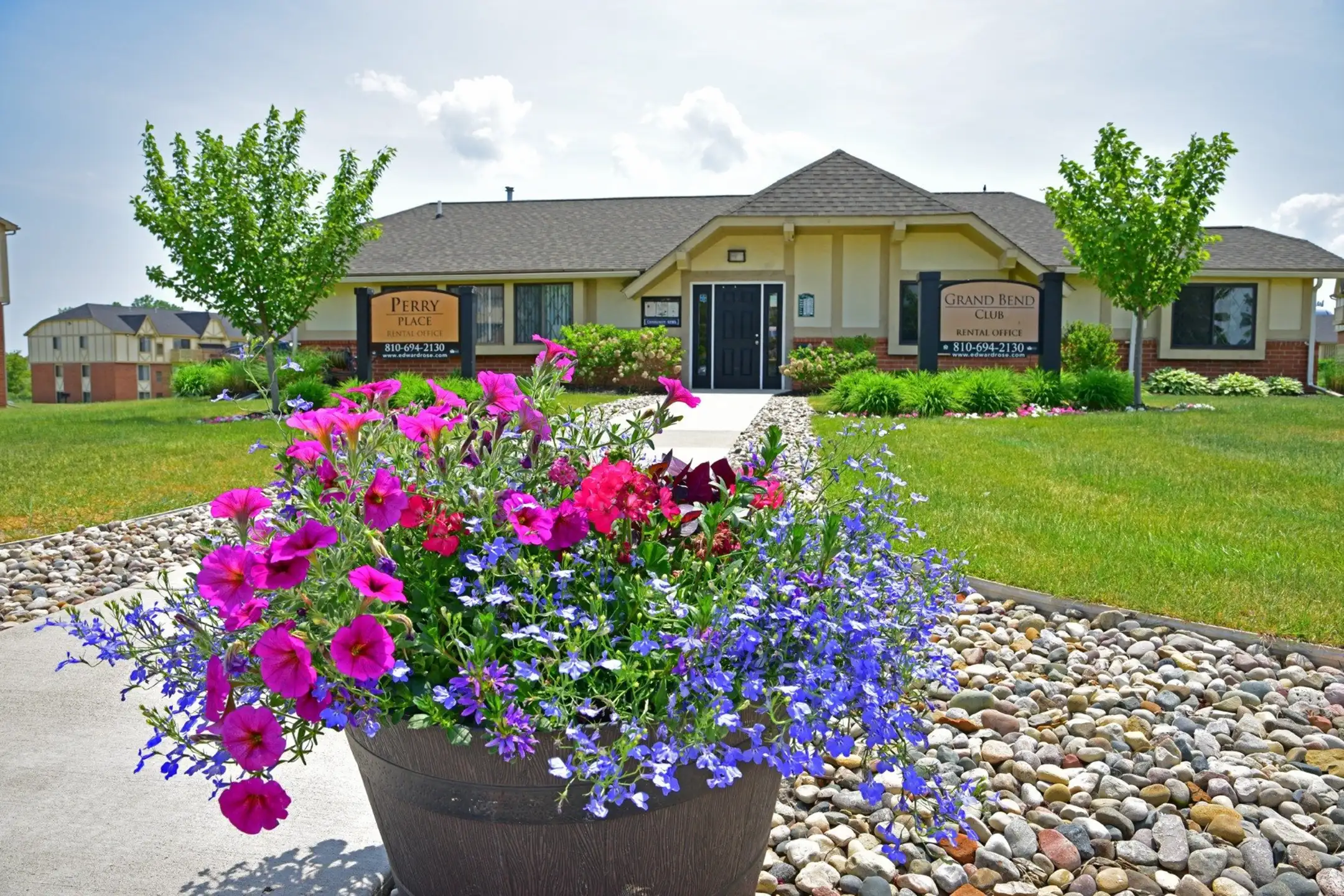 Perry Place Apartments Grand Blanc, MI 48439