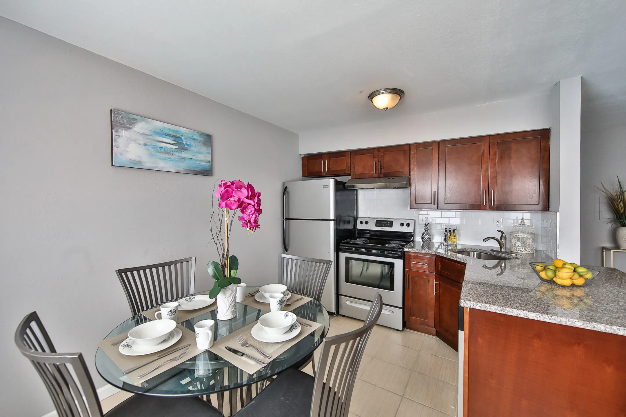 Dining Room - Northbrook Apartments - Philadelphia, PA