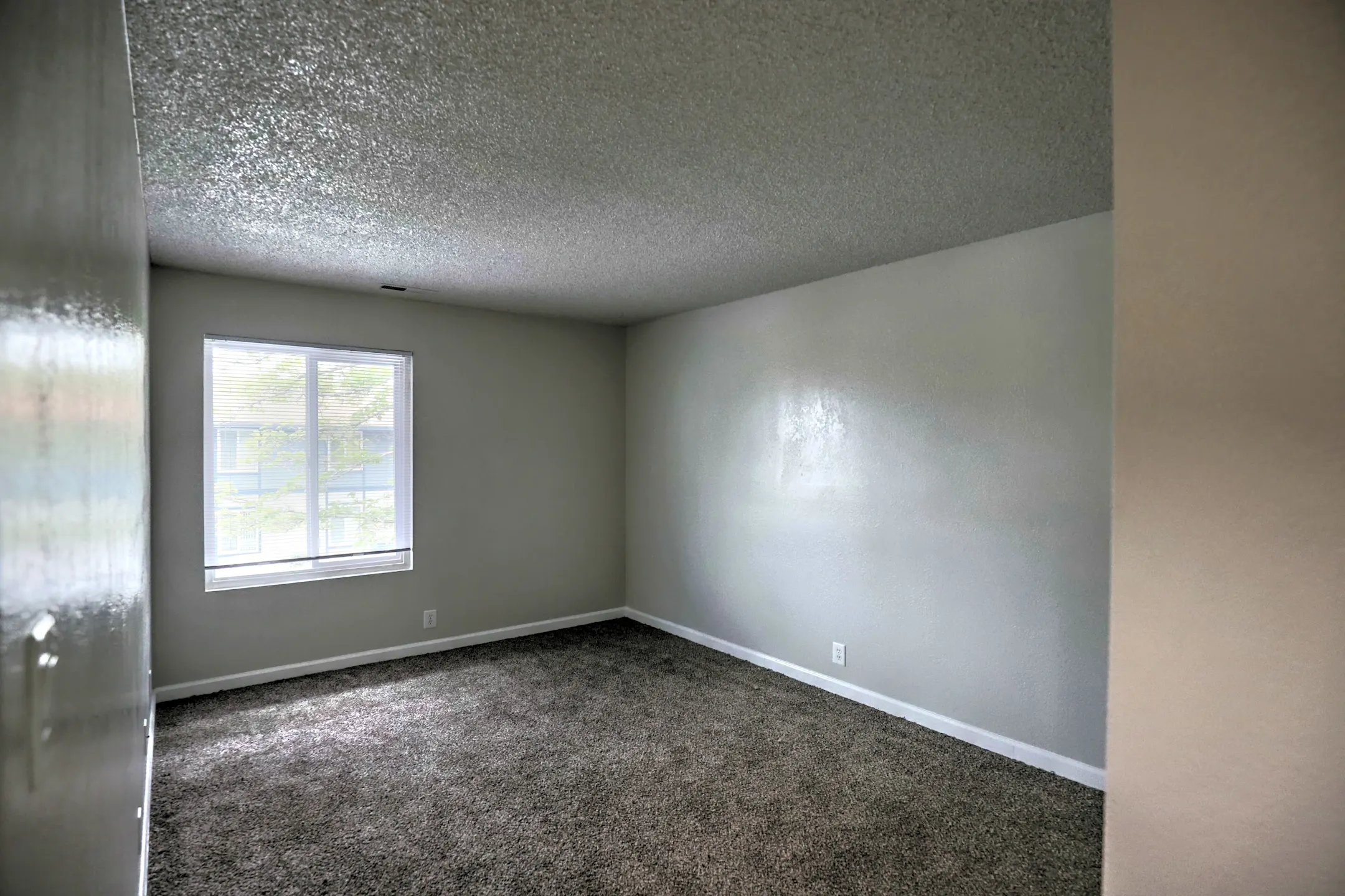 Bedroom - Kirman Garden - Reno, NV