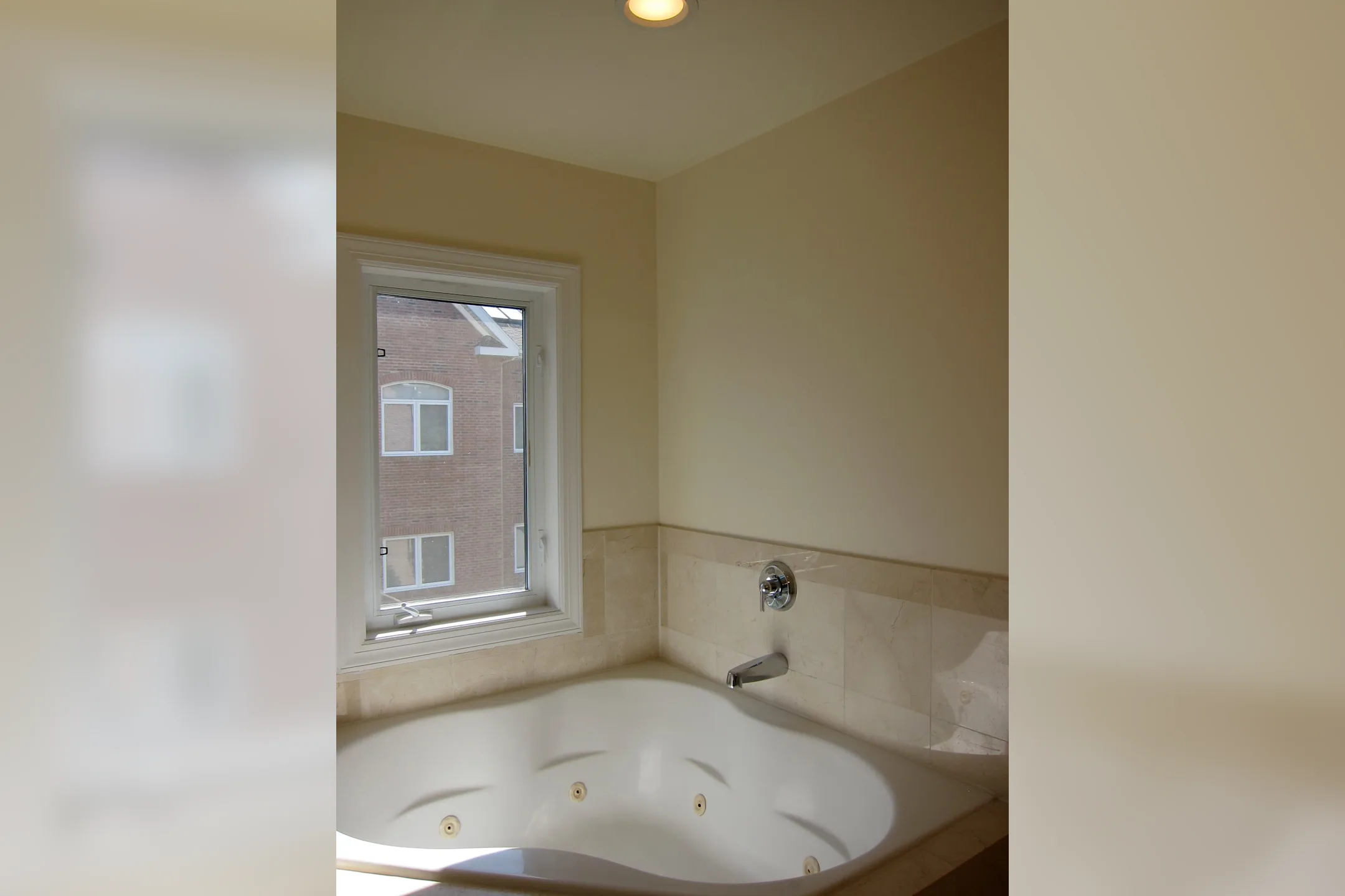 Mariners Landing 312 Portside Dr Edgewater, NJ Apartments for Rent