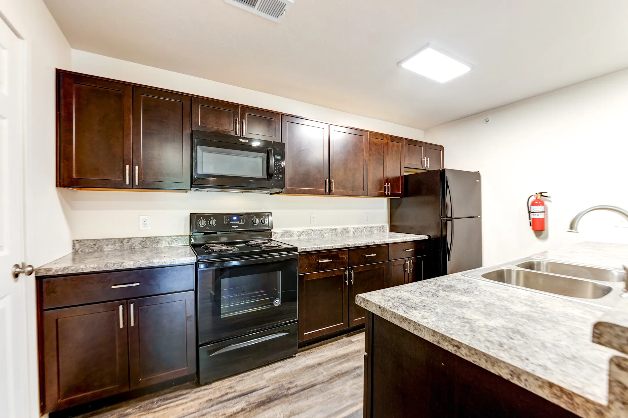 Republic Palms Apartments 1740 E Hamilton Way Republic, MO