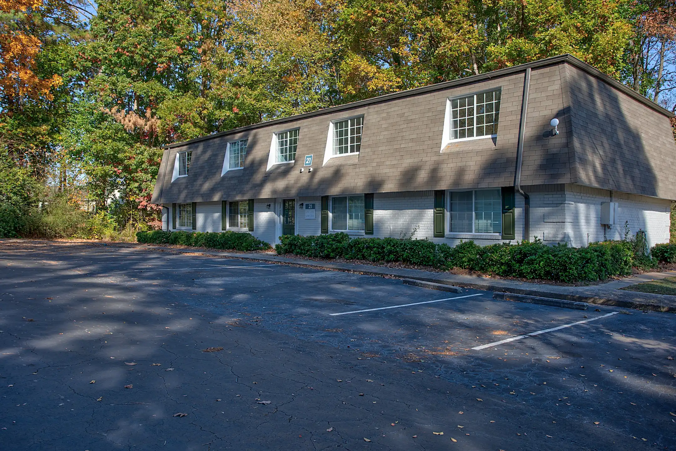 The Woods on Tara 6726 Tara Blvd Jonesboro, GA Apartments for Rent