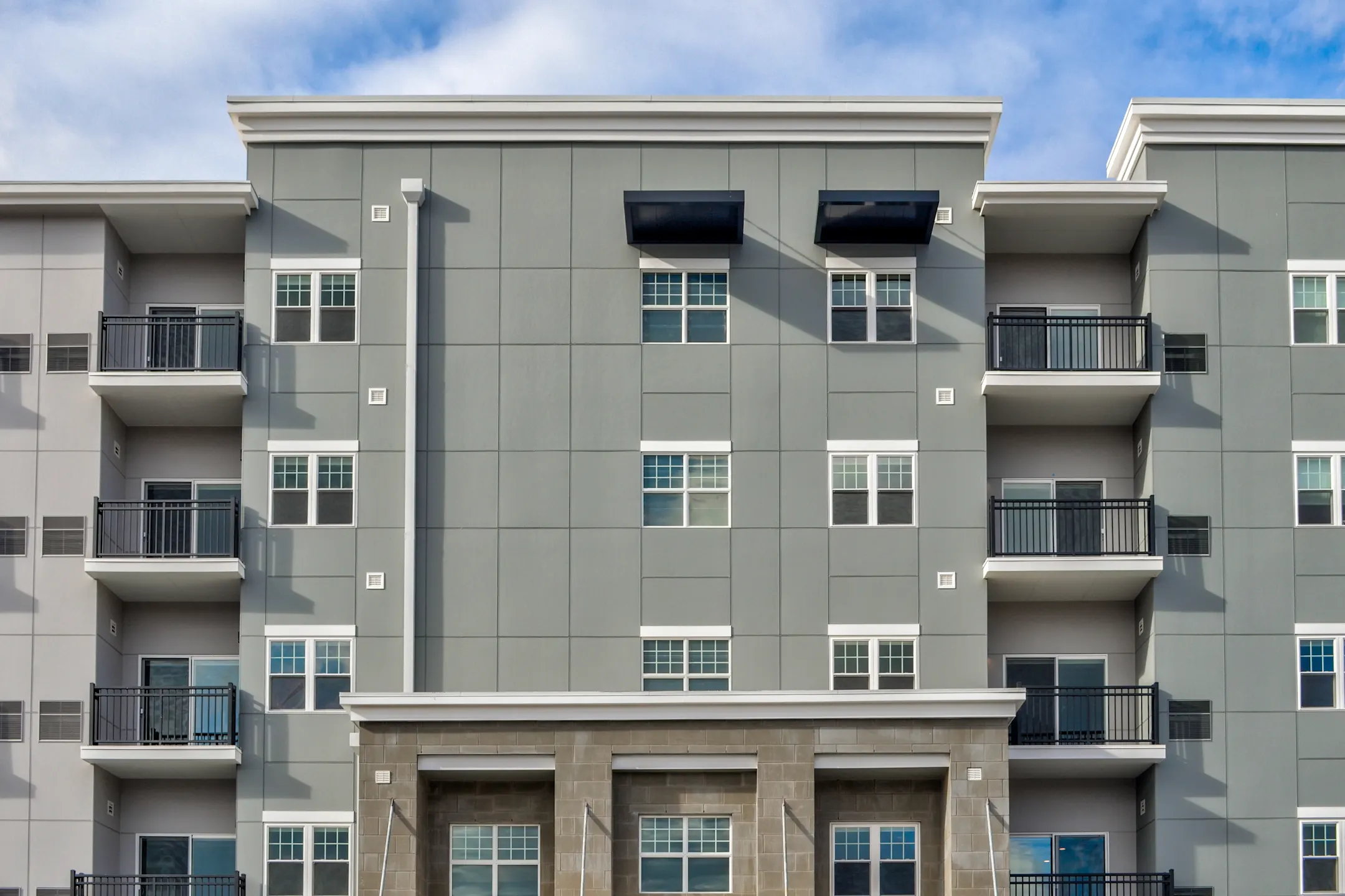 The Atwater 1000 West Fort Lee Road Bogota, NJ Apartments for Rent