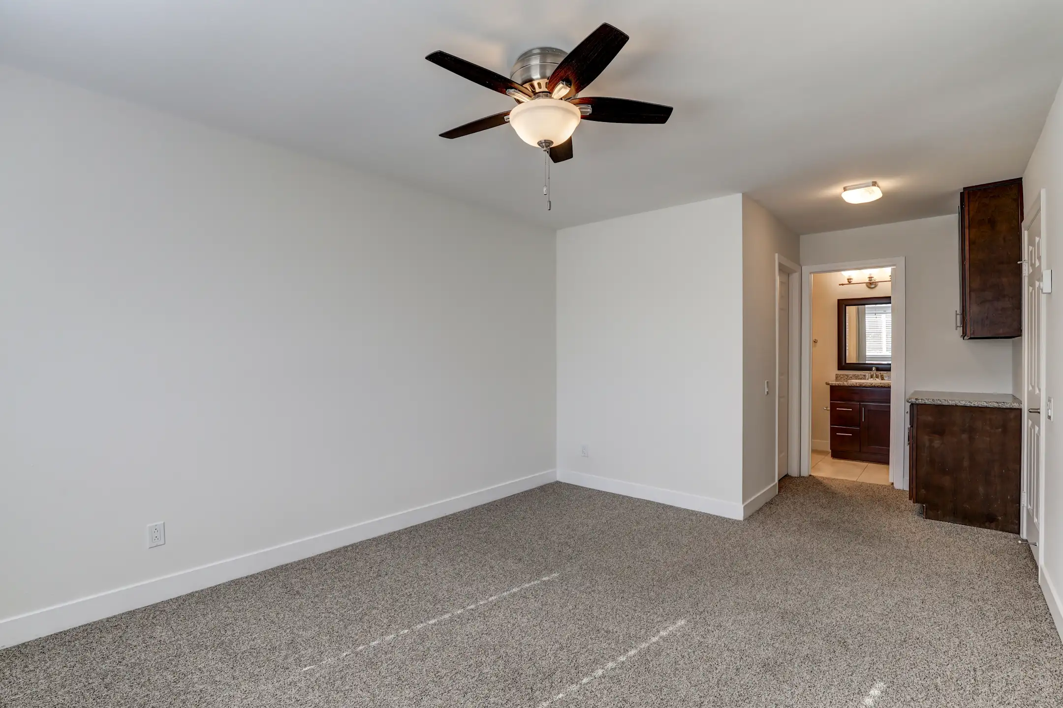 Club Torrey Pines Apartments San Diego, CA 92130