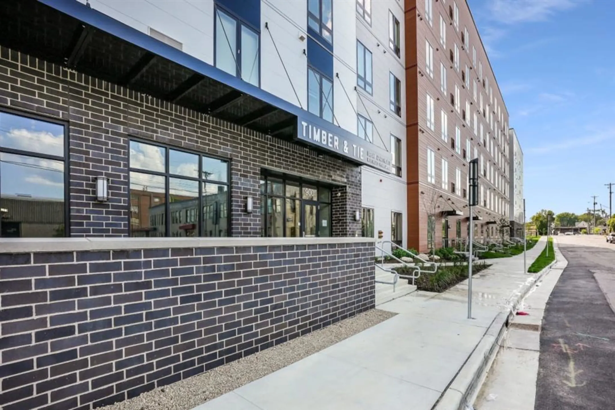 Building - Timber & Tie Apartments - Minneapolis, MN