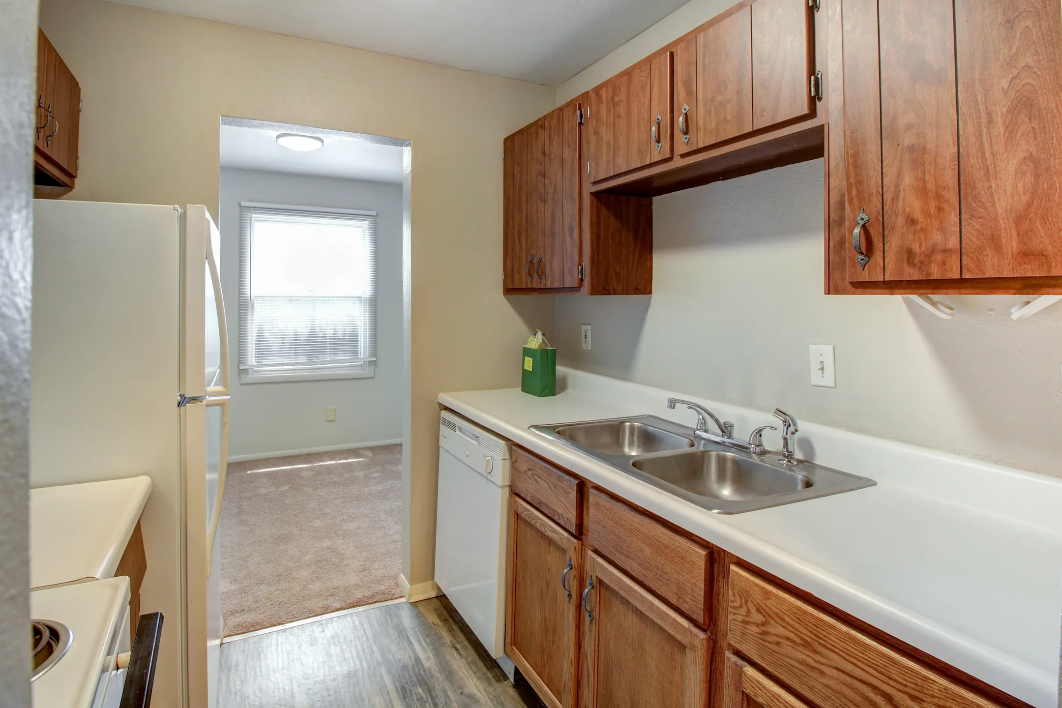 East Pointe 872 E Riverview Avenue Napoleon, OH Apartments for Rent