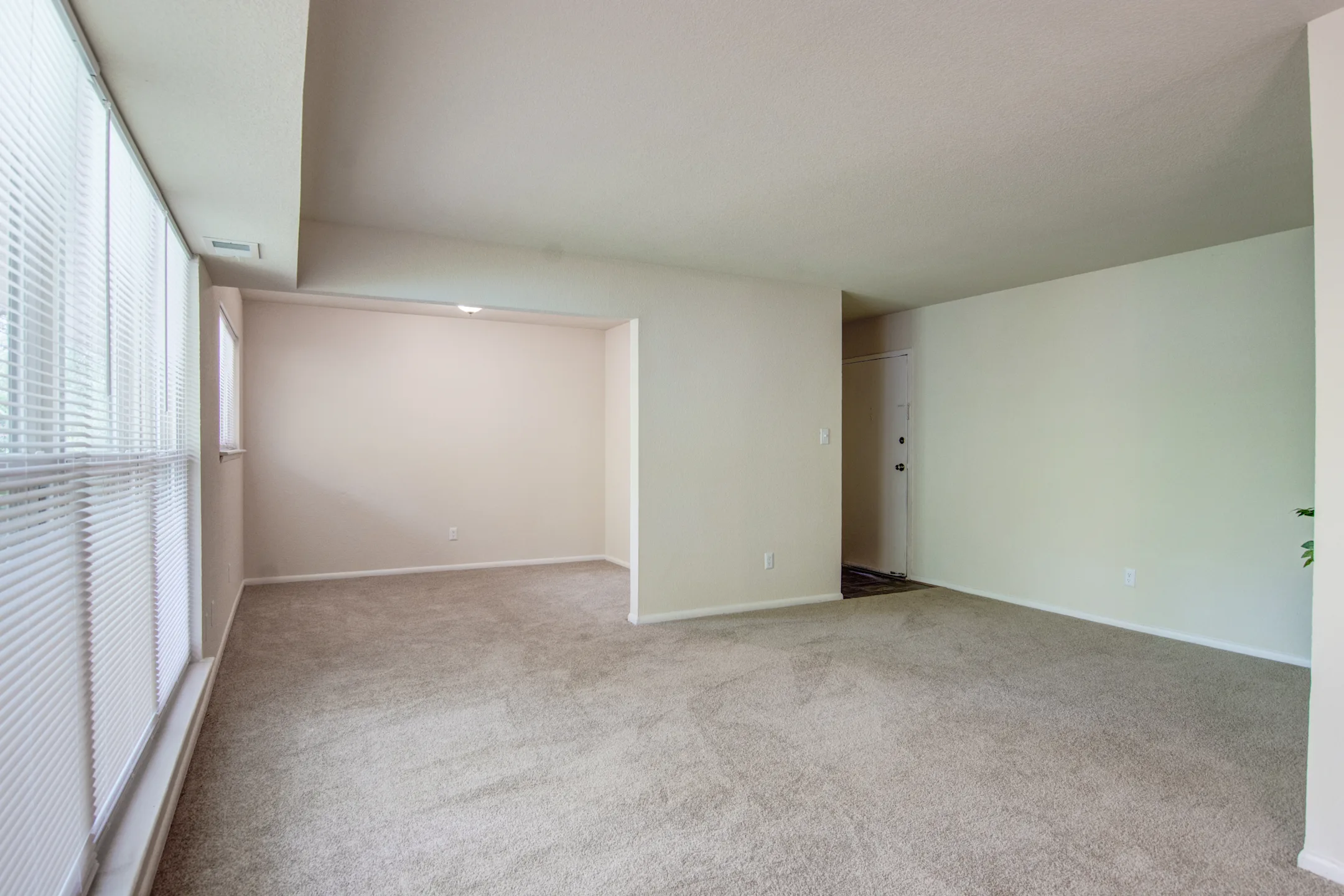 Hodges Manor 1008 Cherokee Rd Portsmouth, VA Apartments for Rent