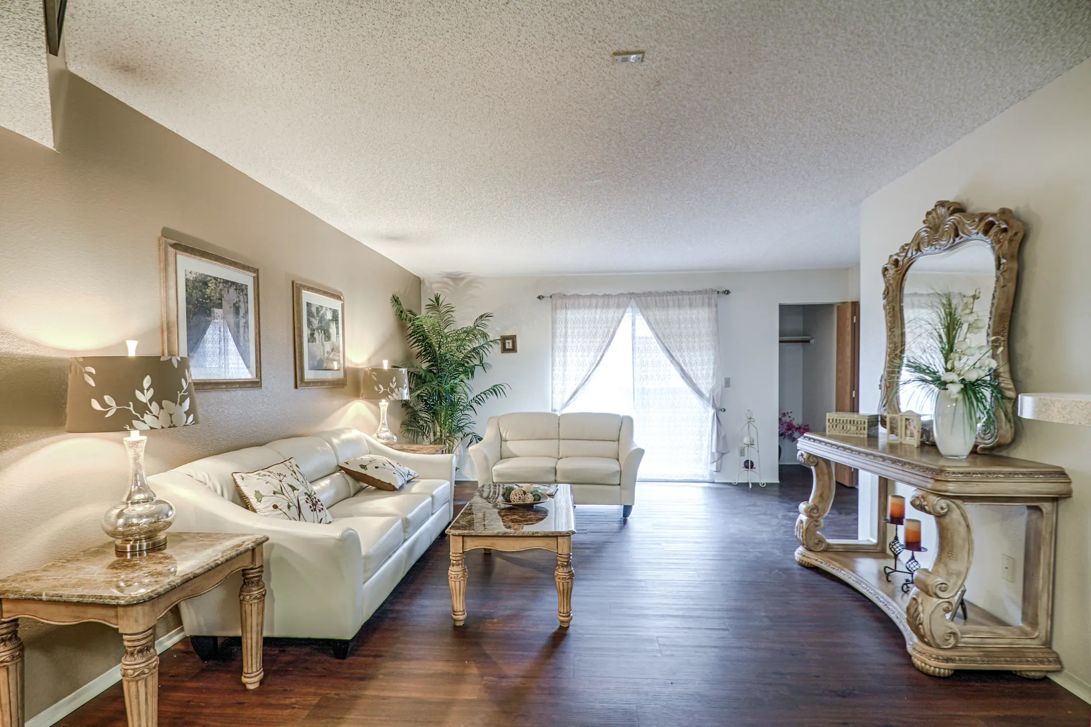 Living Room - Tiffany Place - Las Vegas, NV