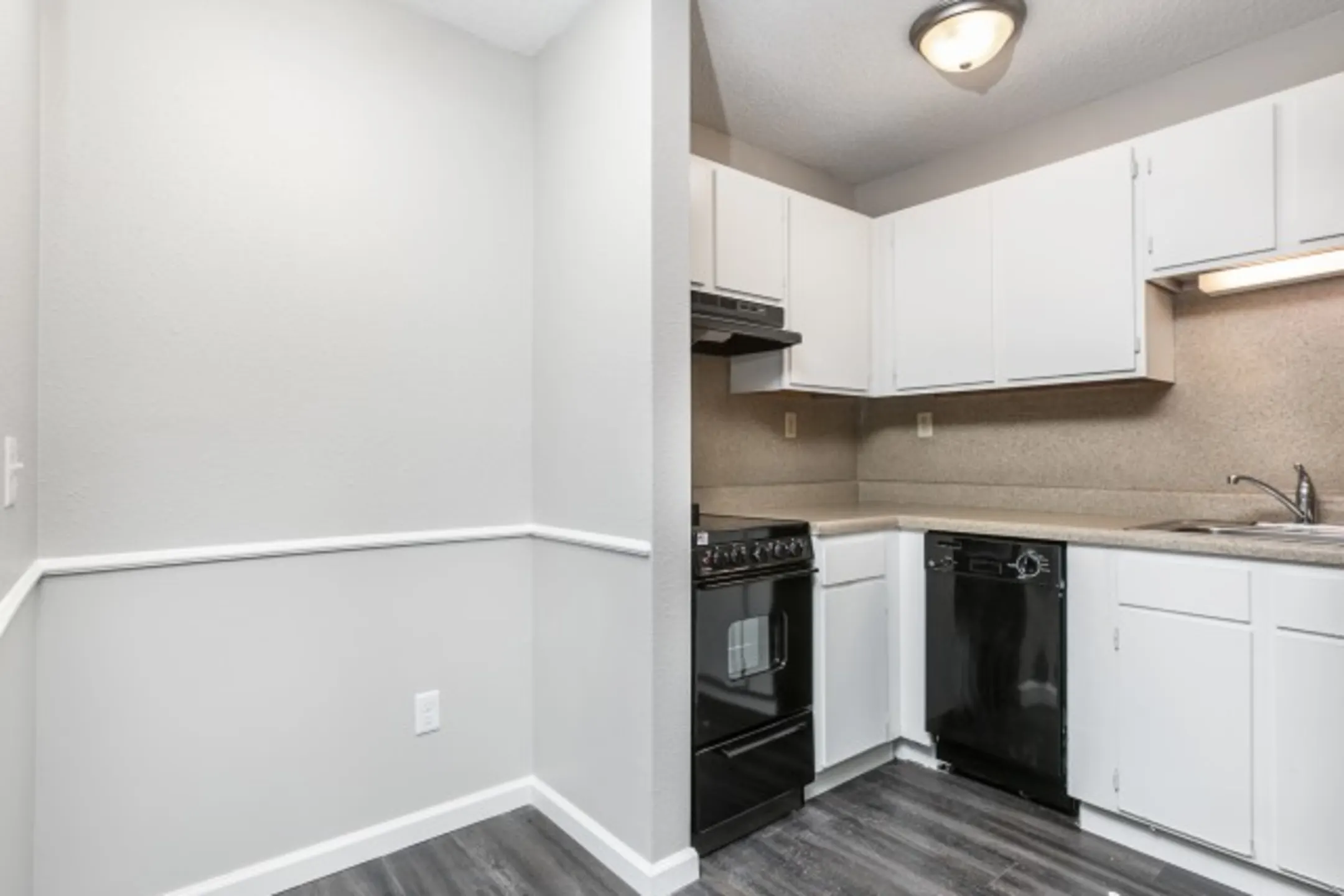 Apple Court Apartments Apartments Springfield, MO 65806