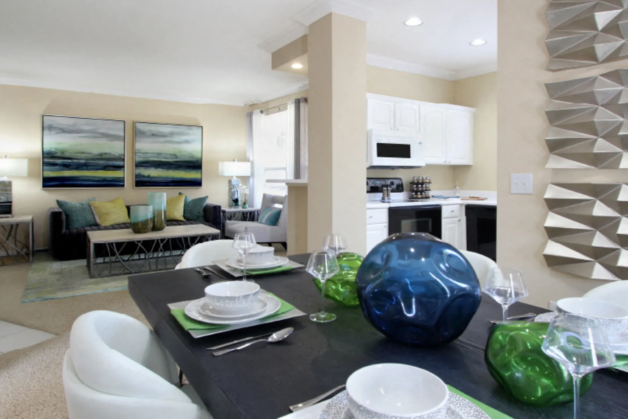 Saddlebrook Apartments Urbandale, IA 50322