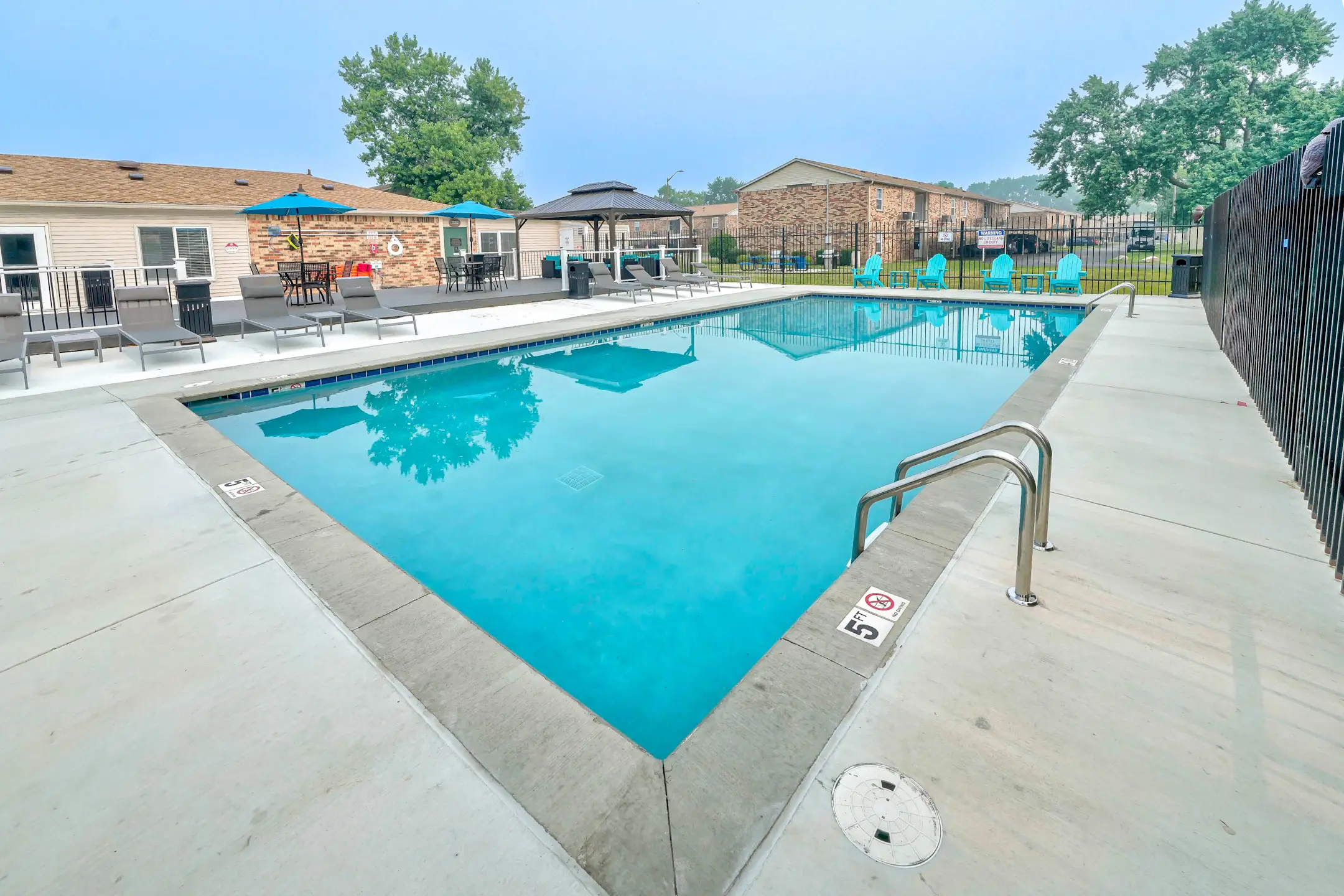 Pool - The Sycamores - Indianapolis, IN
