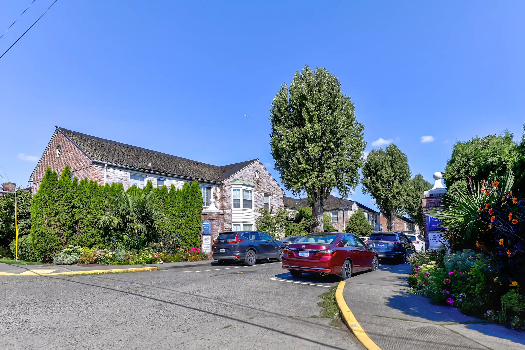 Edgewater Apartments 2411 42nd Ave E Seattle, WA for Rent Rent.