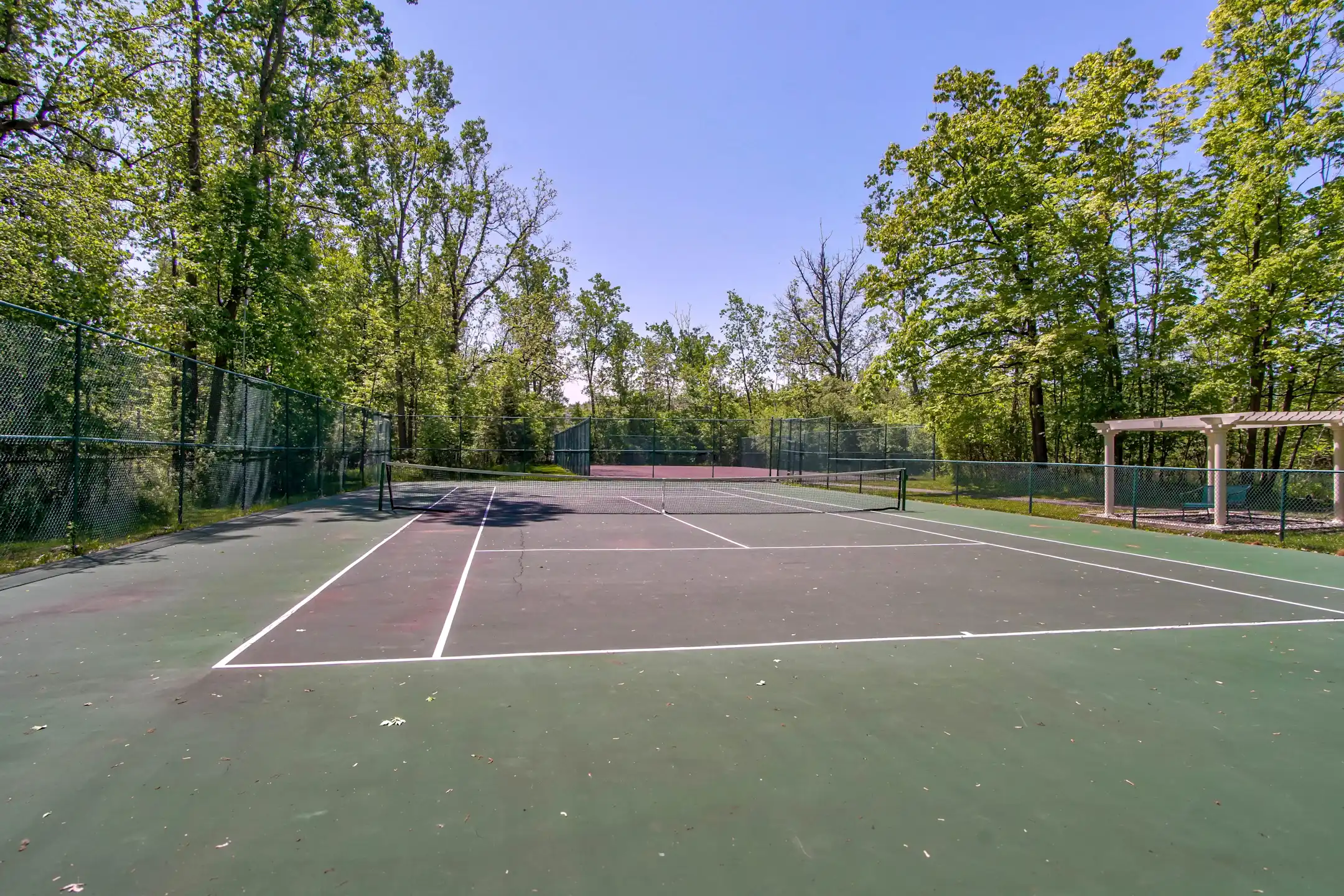 Aldingbrooke Apartments and Townhomes 6350 Aldingbrooke Circle Rd N