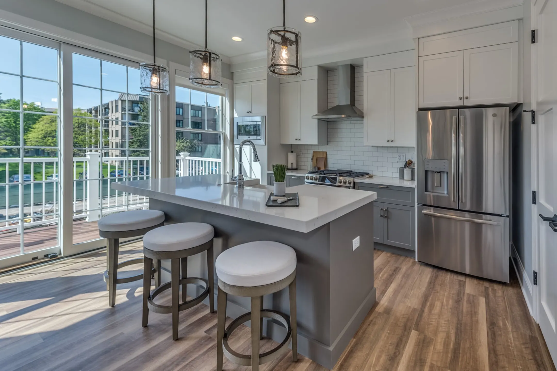 Eldridge Townhomes - Elmhurst, IL