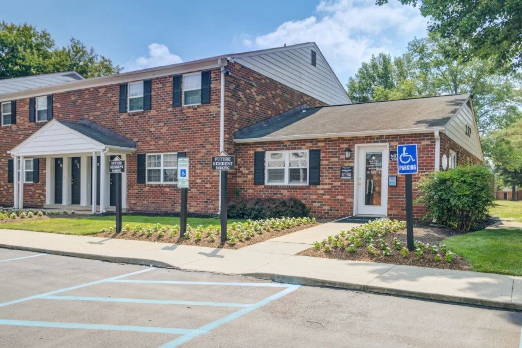 Building - Mapleton Square Apartment Homes - Dover, DE