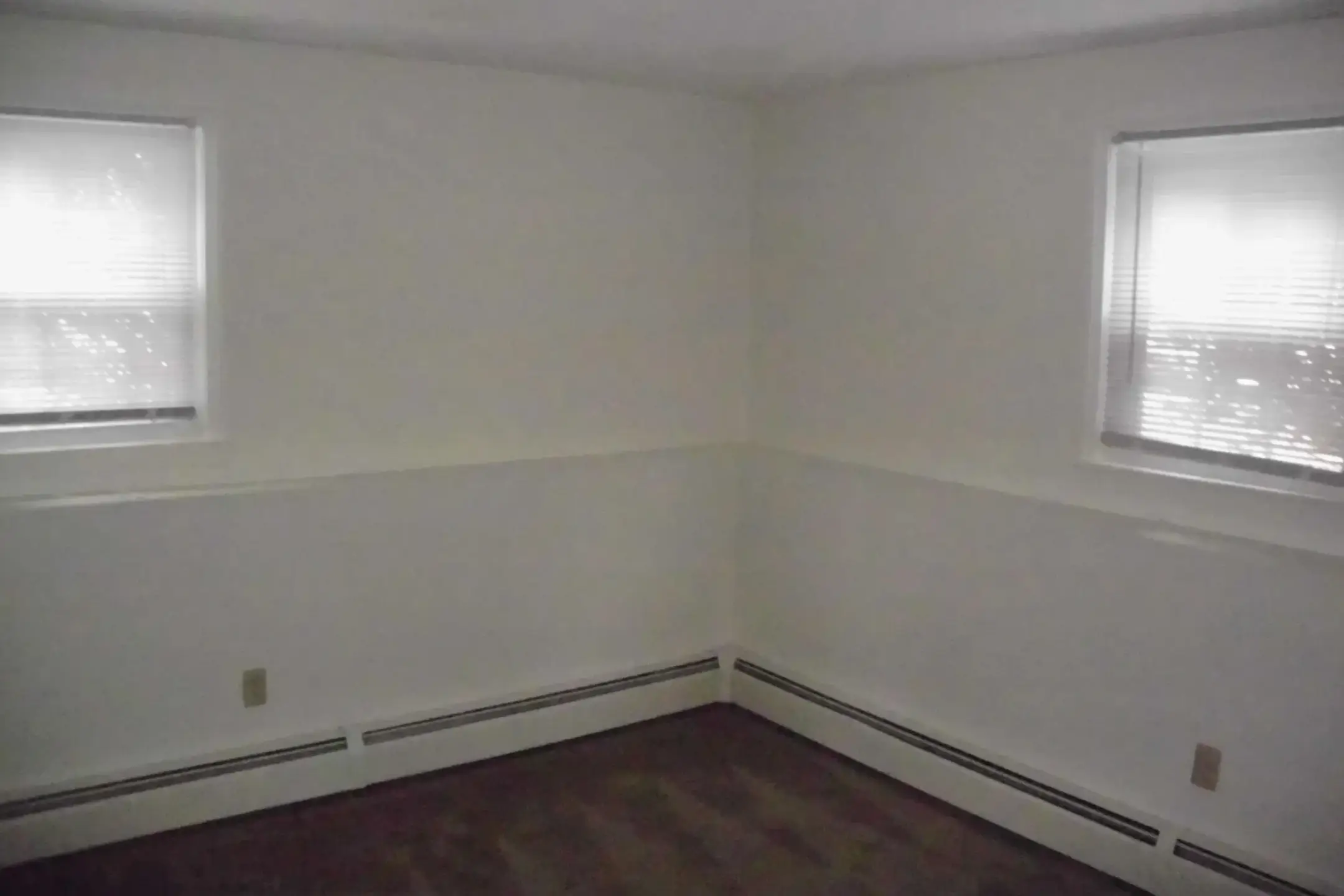 Woodlands, The 79 South Rd Londonderry, NH Apartments for Rent Rent.