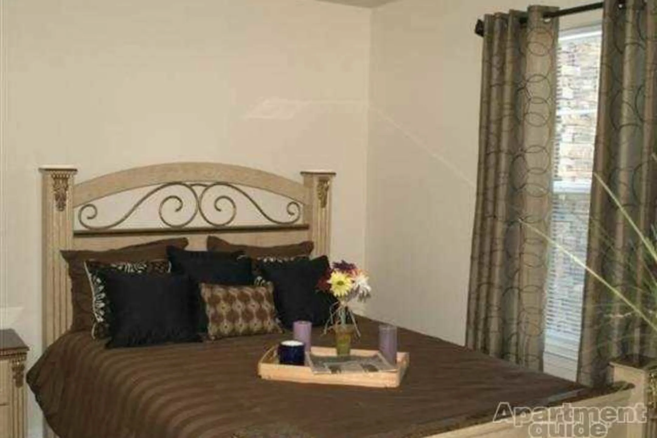 Bedroom - Horizon Trails - Gardner, KS
