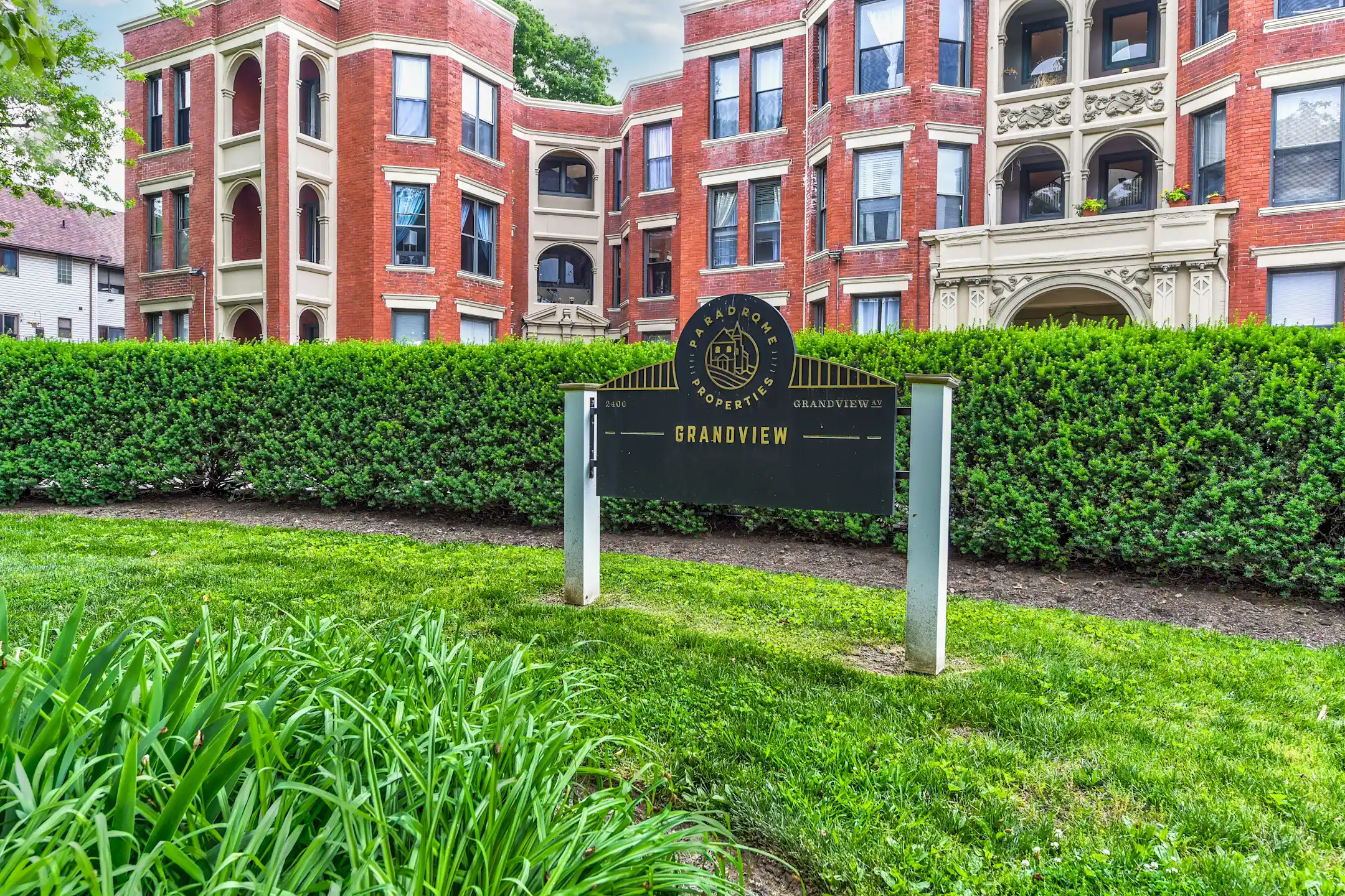 The Grandview 2400 Grandview Ave Cincinnati, OH Apartments for Rent