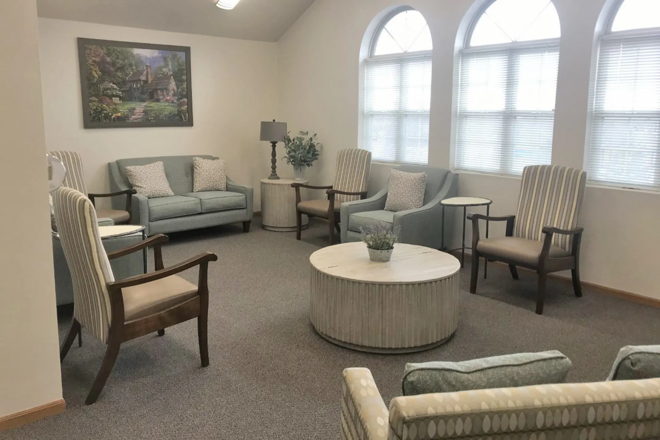 Wyndam Place Senior Residence 2734 Hall St Hays, KS Apartments for