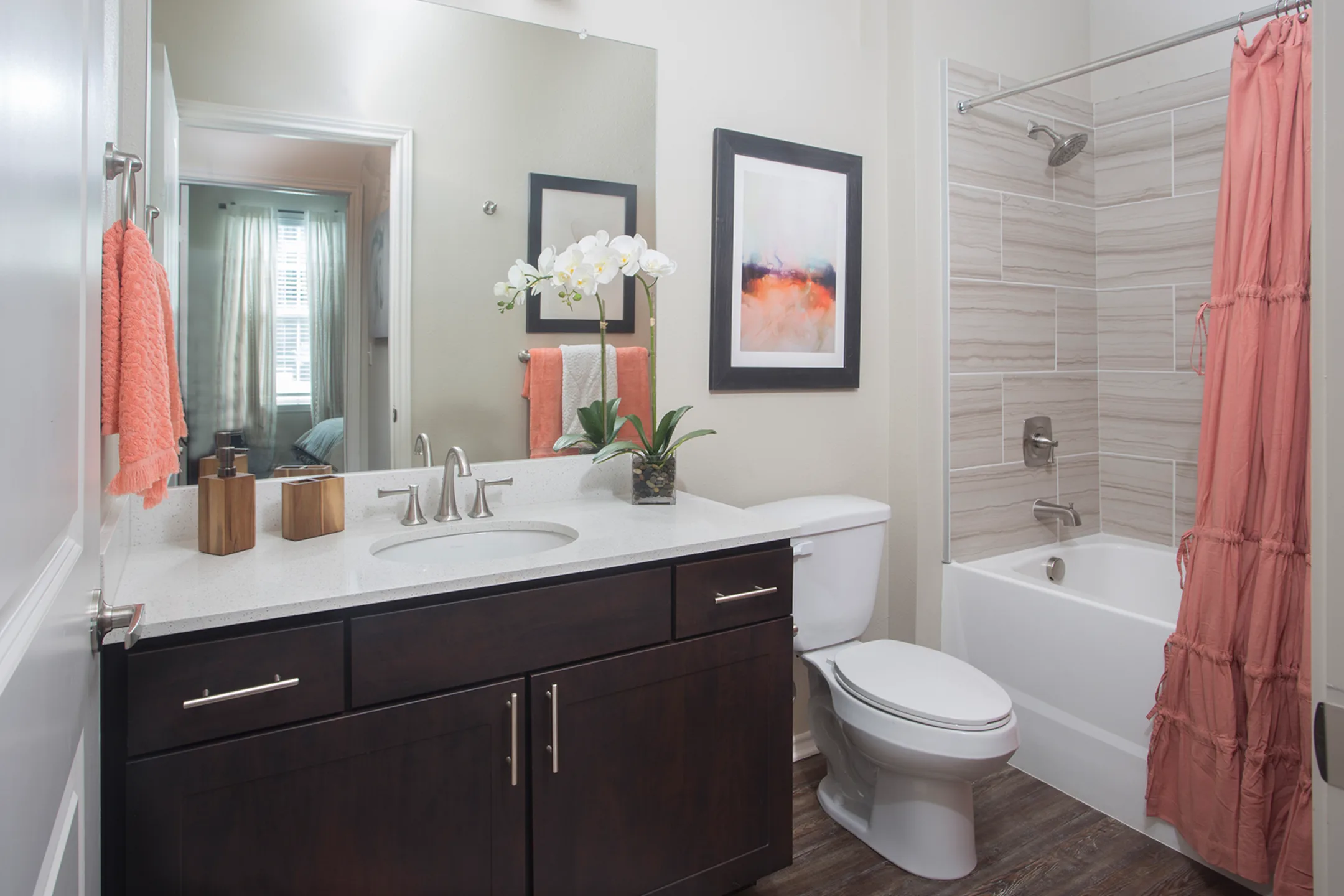 Lakeside Villas 2455 Weldwood Dr Baton Rouge, LA Apartments for