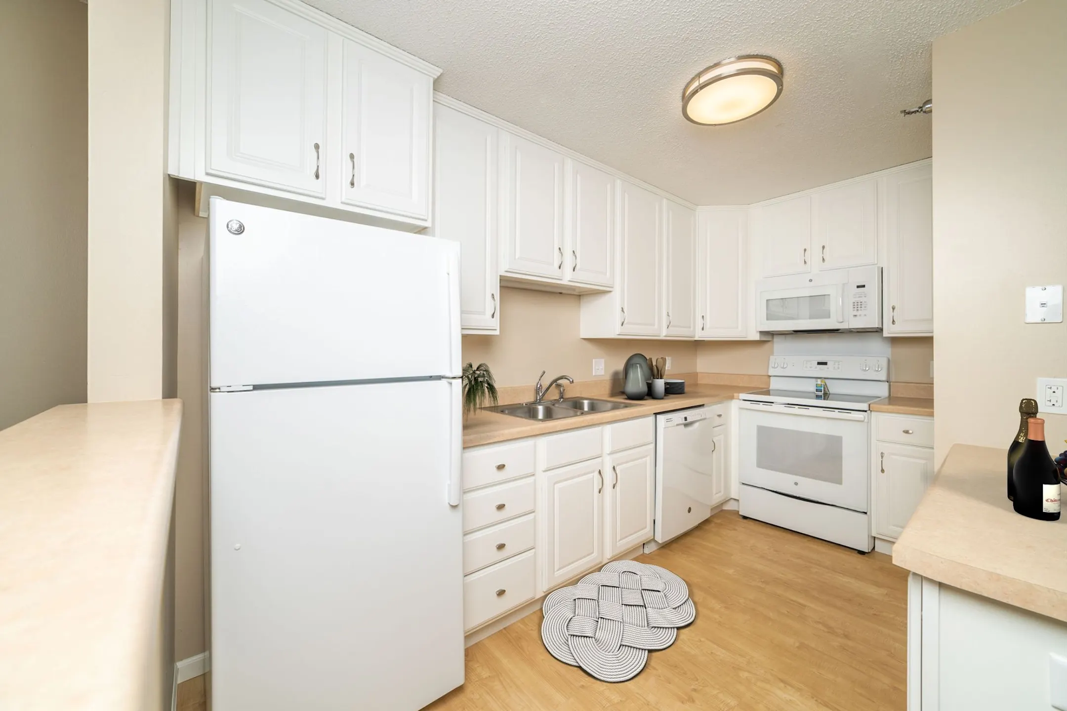 Riva Ridge Apartments Shakopee, MN 55379