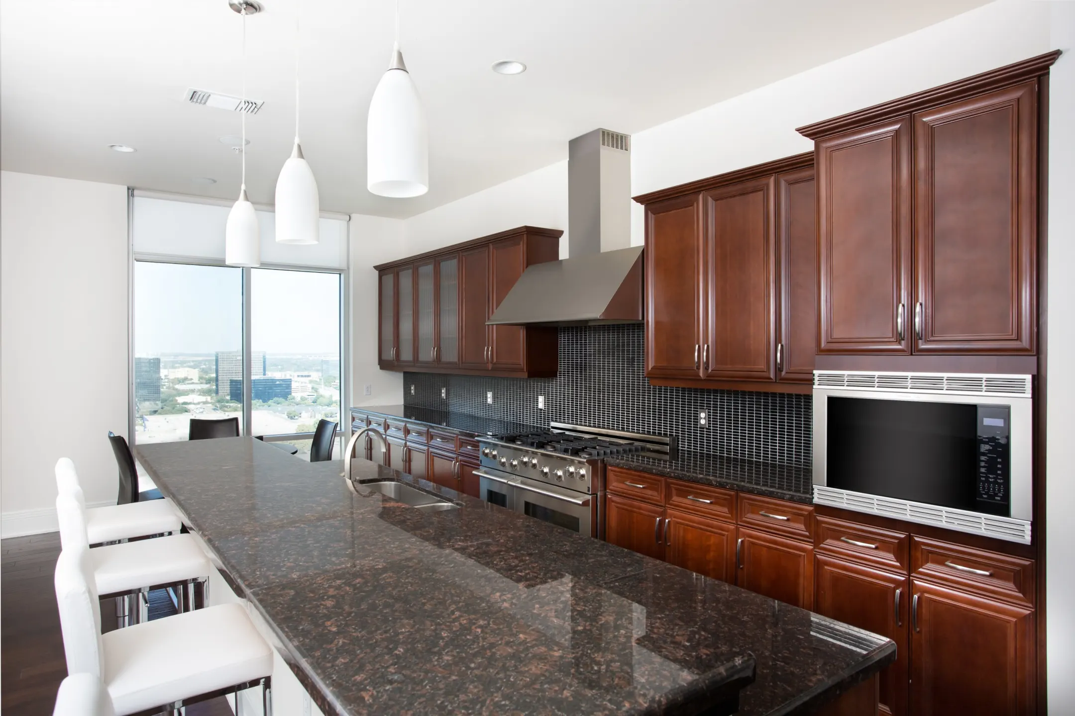 Kitchen - The Heights at Park Lane - Dallas, TX