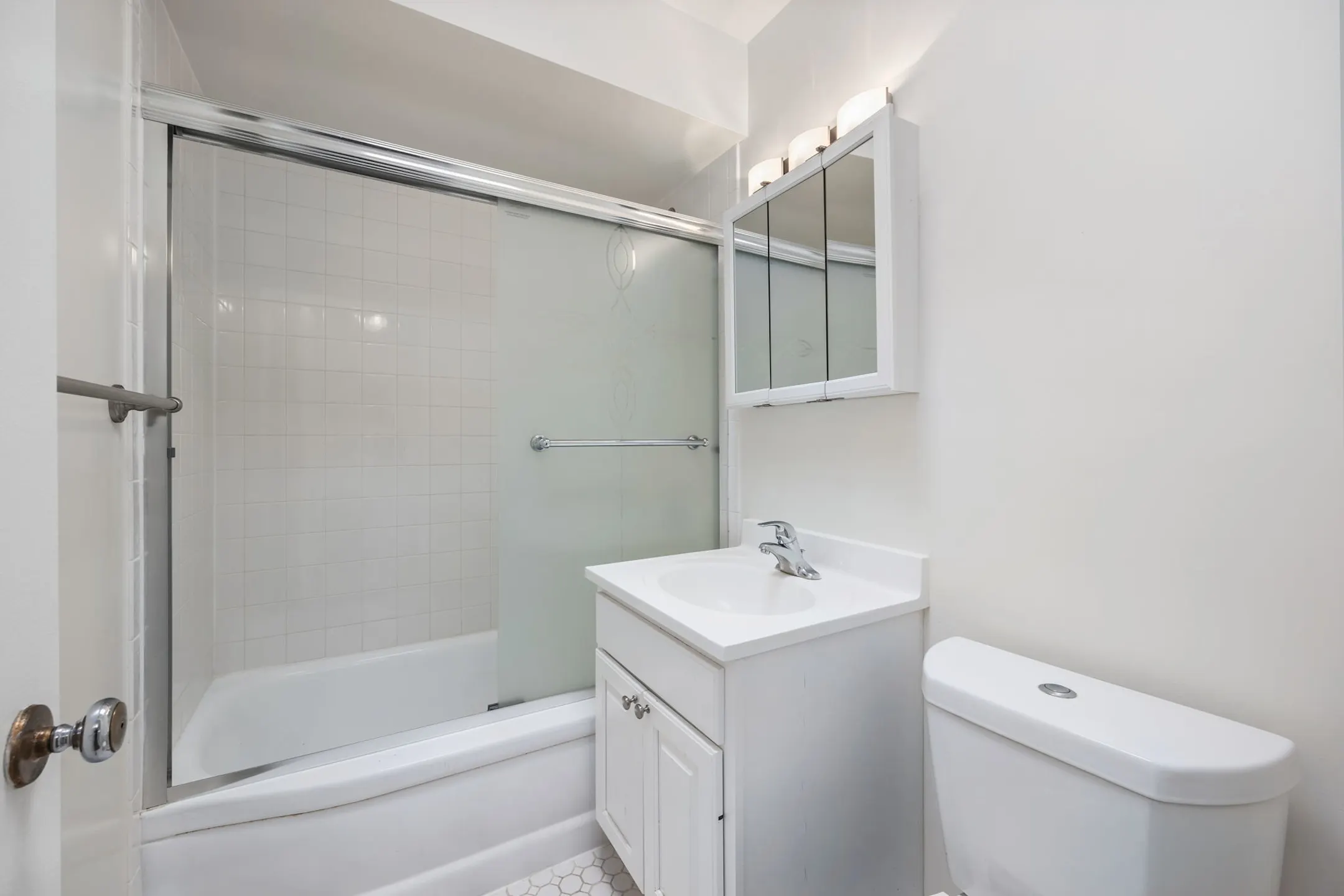 422444 Ridge Wilmette, IL Townhomes for Rent Rent.