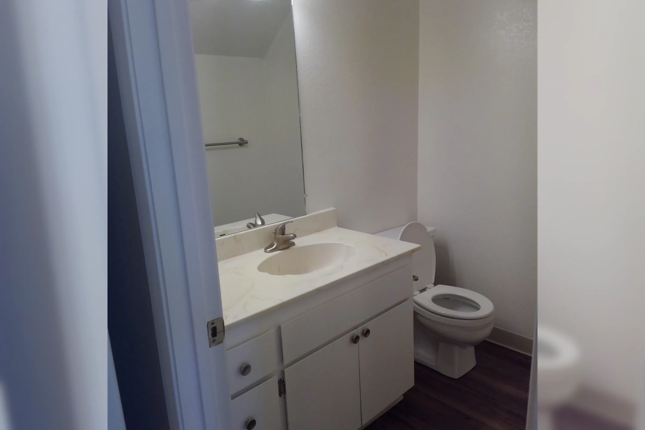 Bathroom - Cowell Terrace - Concord, CA