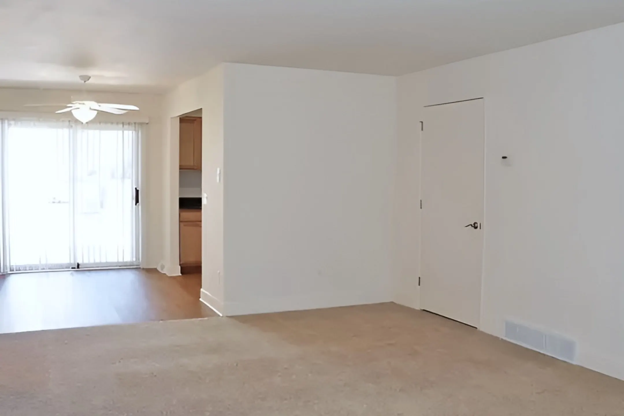 Bedroom - Court Royale - Schenectady, NY
