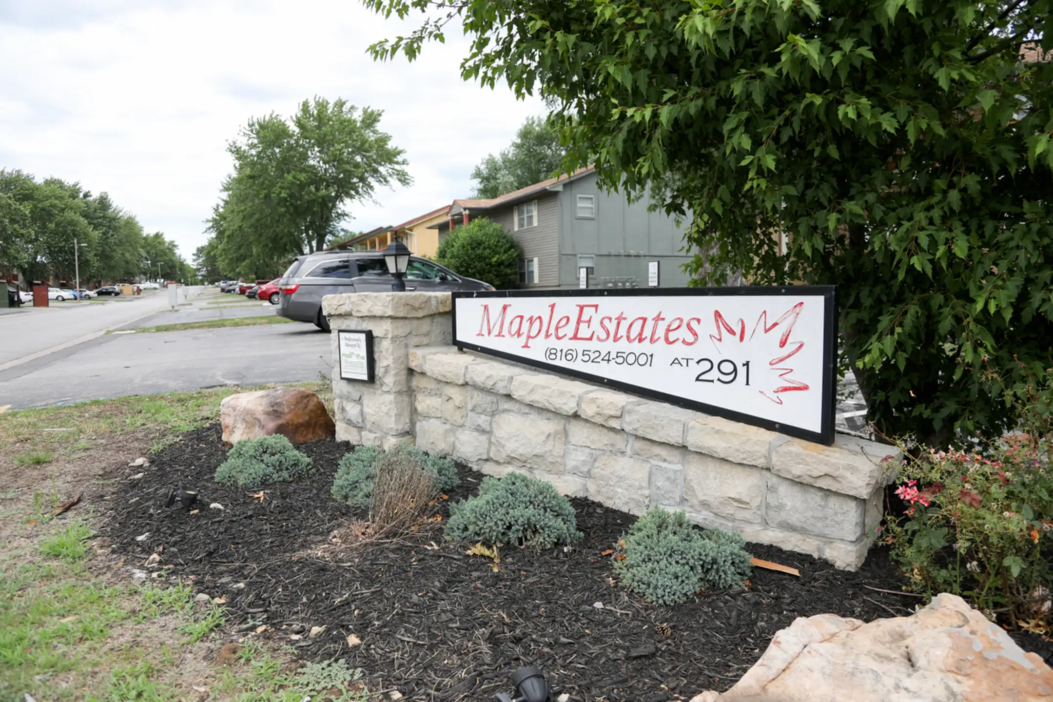 Maple Estates Apartments Lees Summit, MO 64086