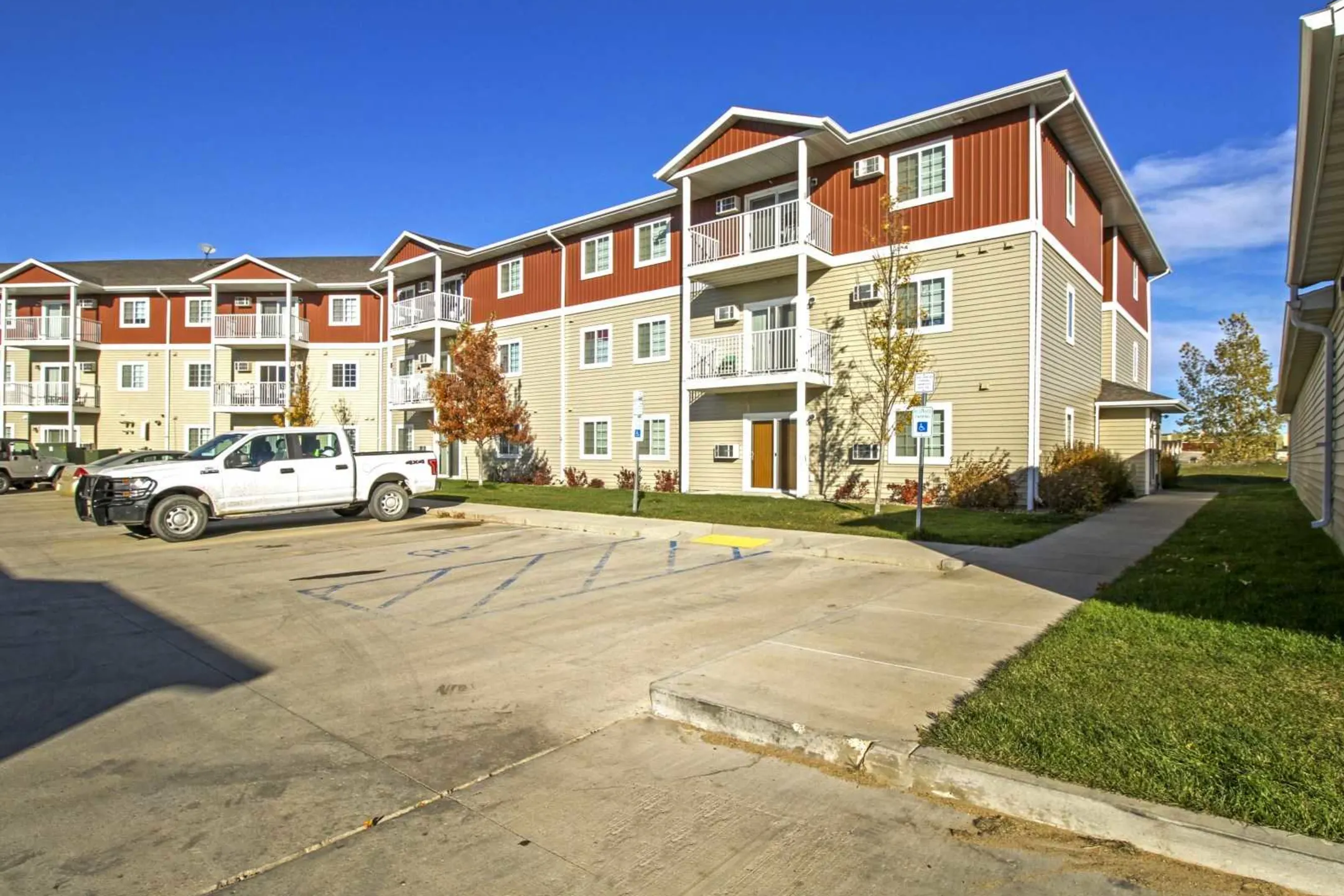 Jefferson Creek Apartments Apartments Dickinson, ND 58601