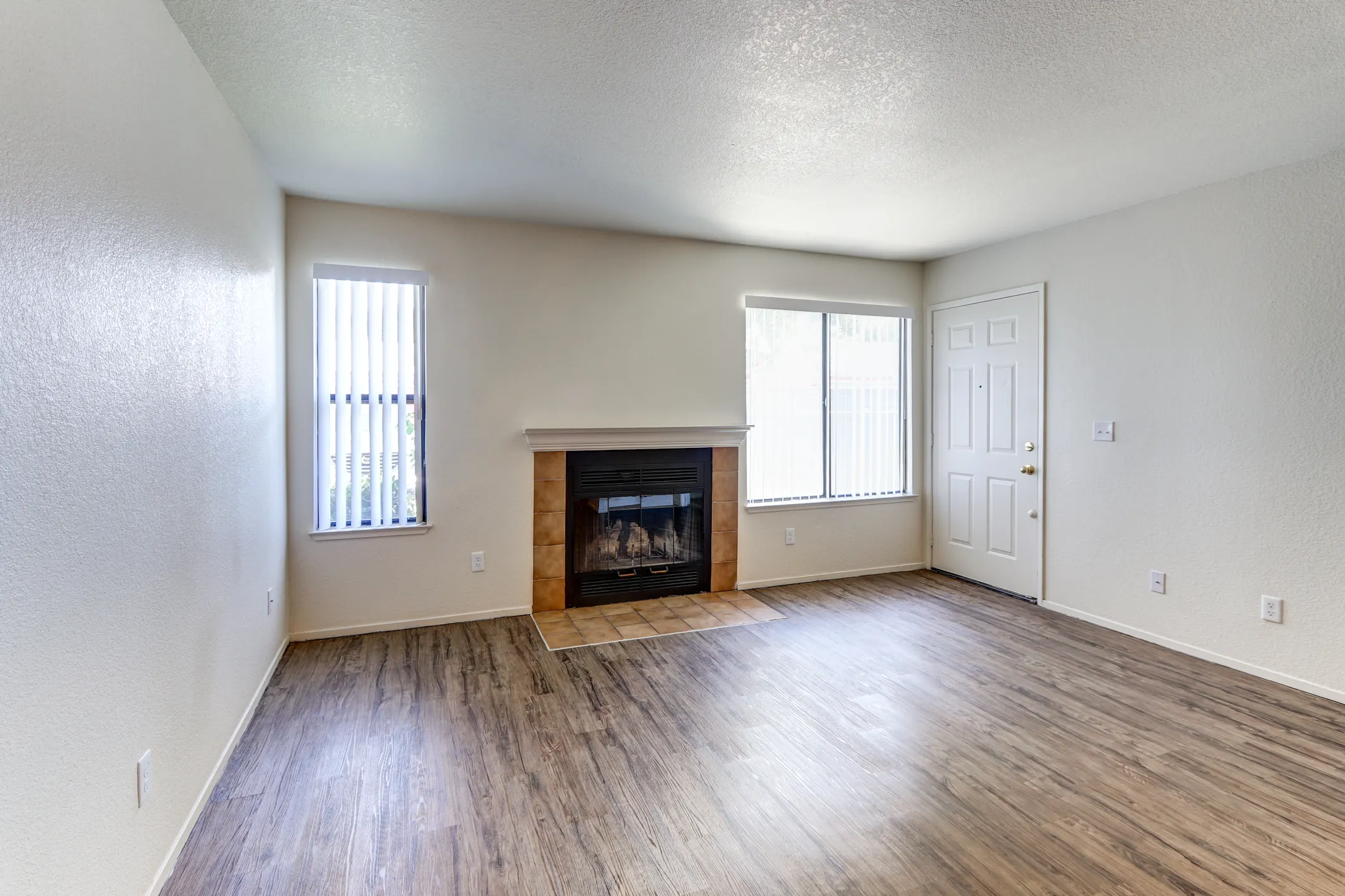 Lakeshore Meadows Apartments Lodi, CA 95242