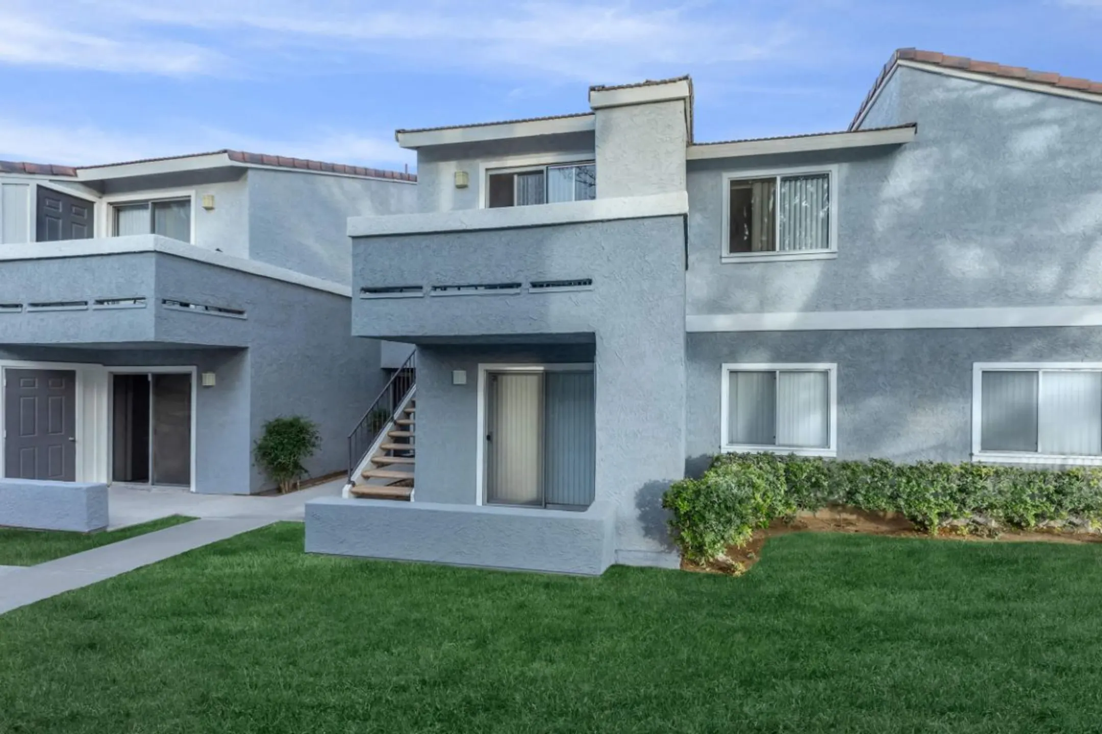 Desert Heights Apartments - Barstow, CA