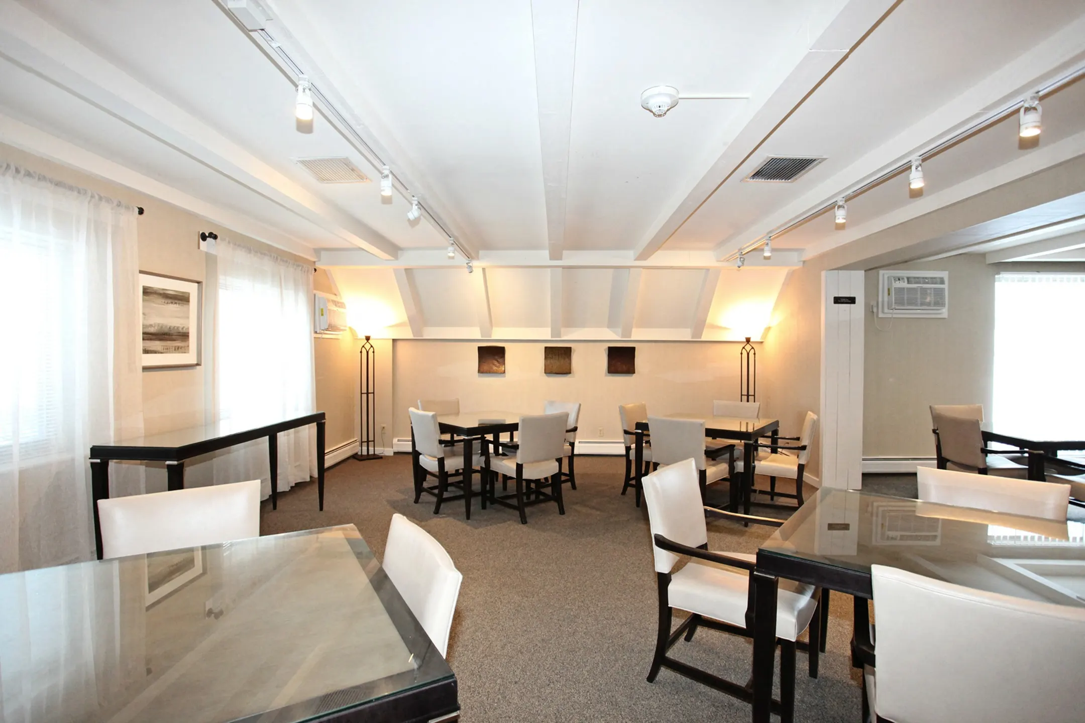 Hamilton House Apartments Mayfield Heights, OH 44124